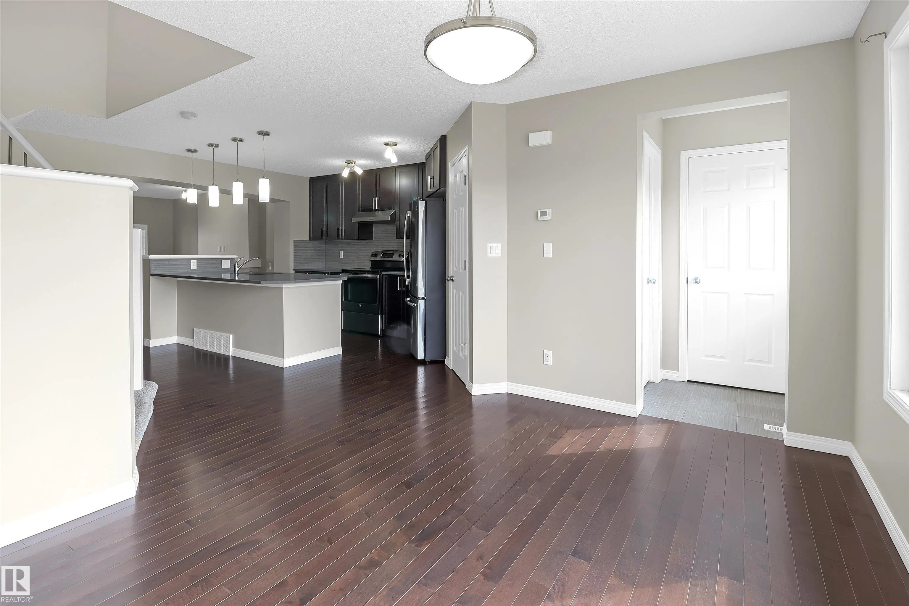 756 EAGLESON Crescent