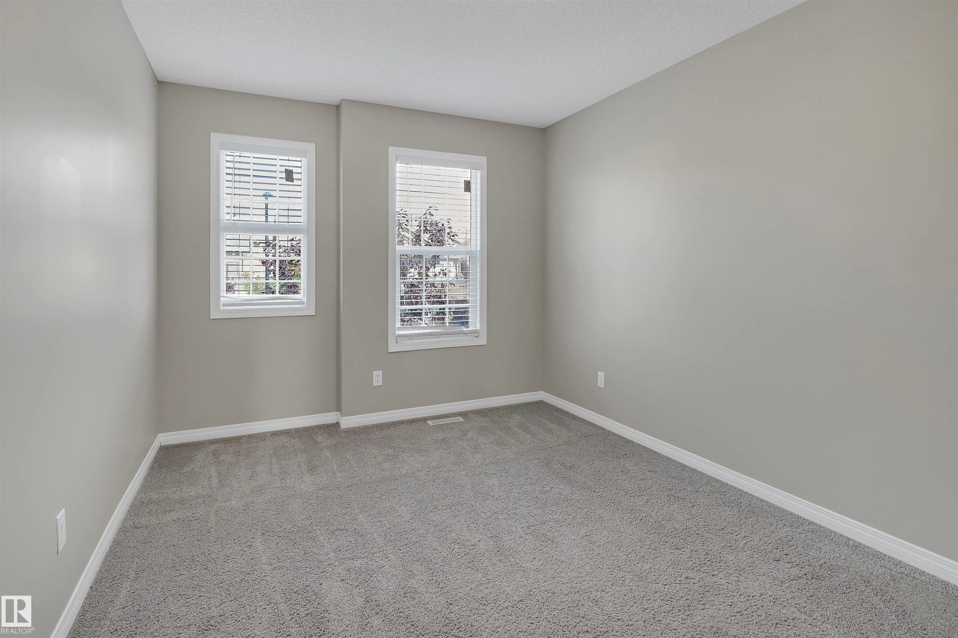 756 EAGLESON Crescent