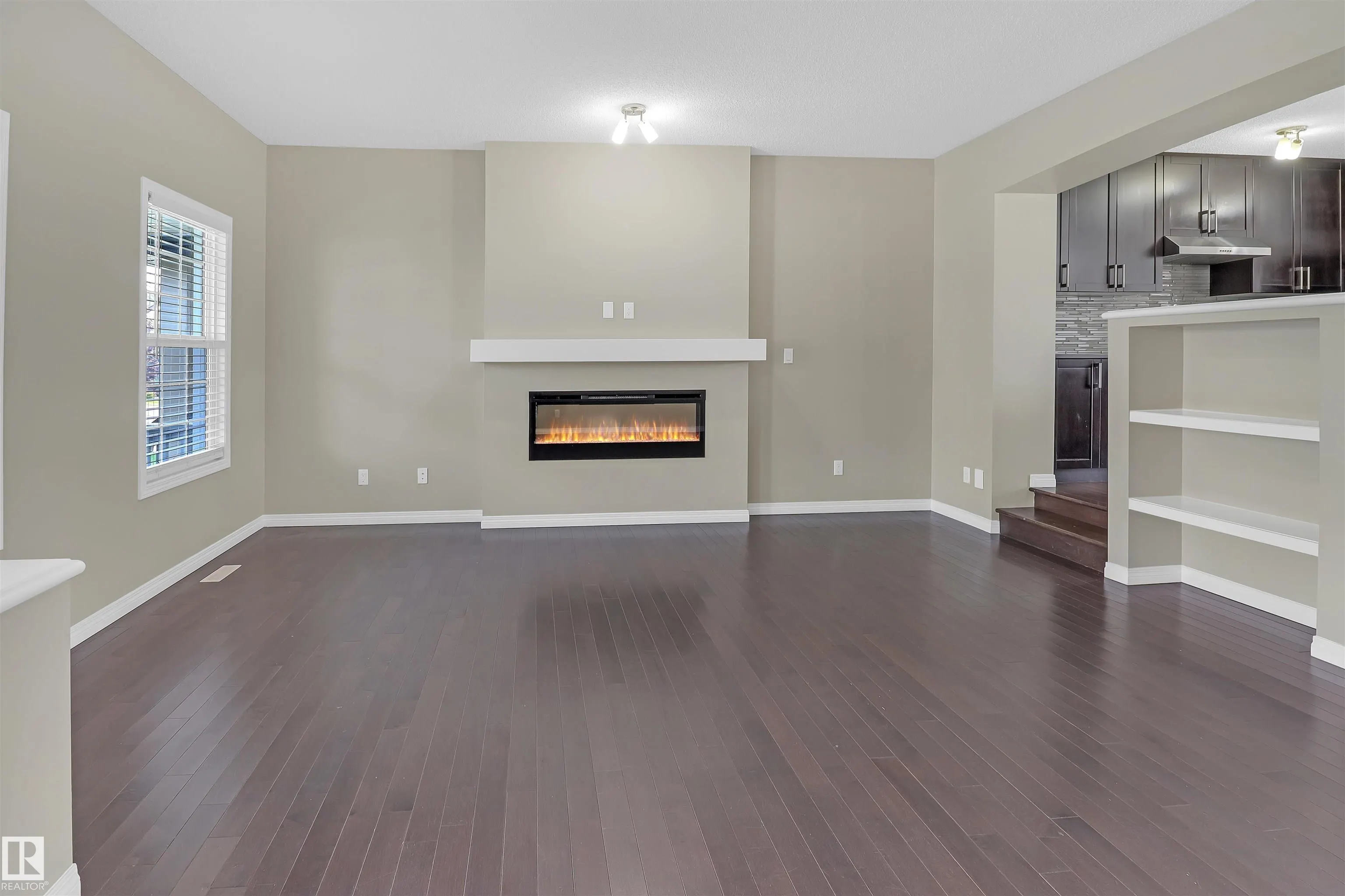 756 EAGLESON Crescent