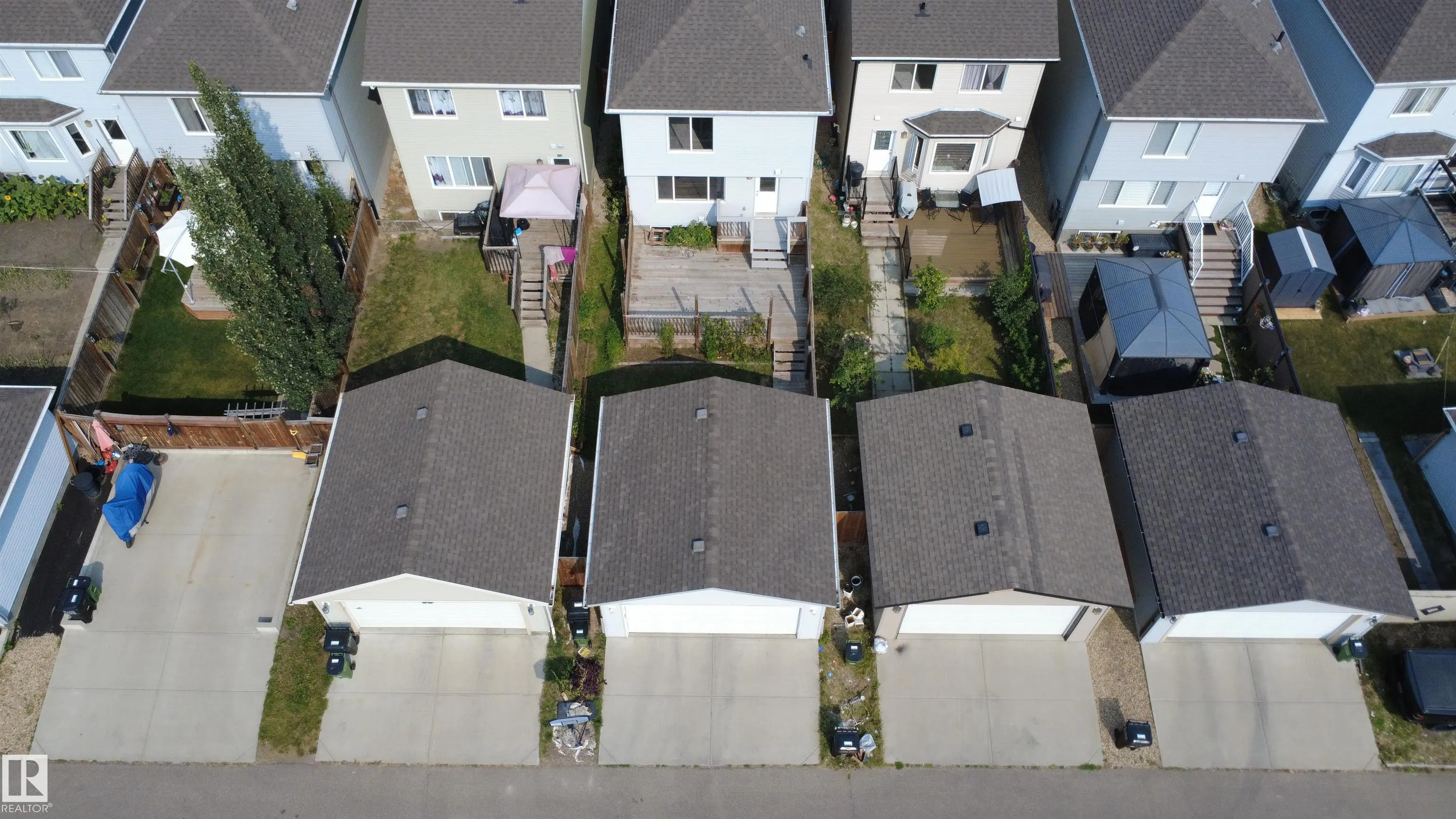 756 EAGLESON Crescent
