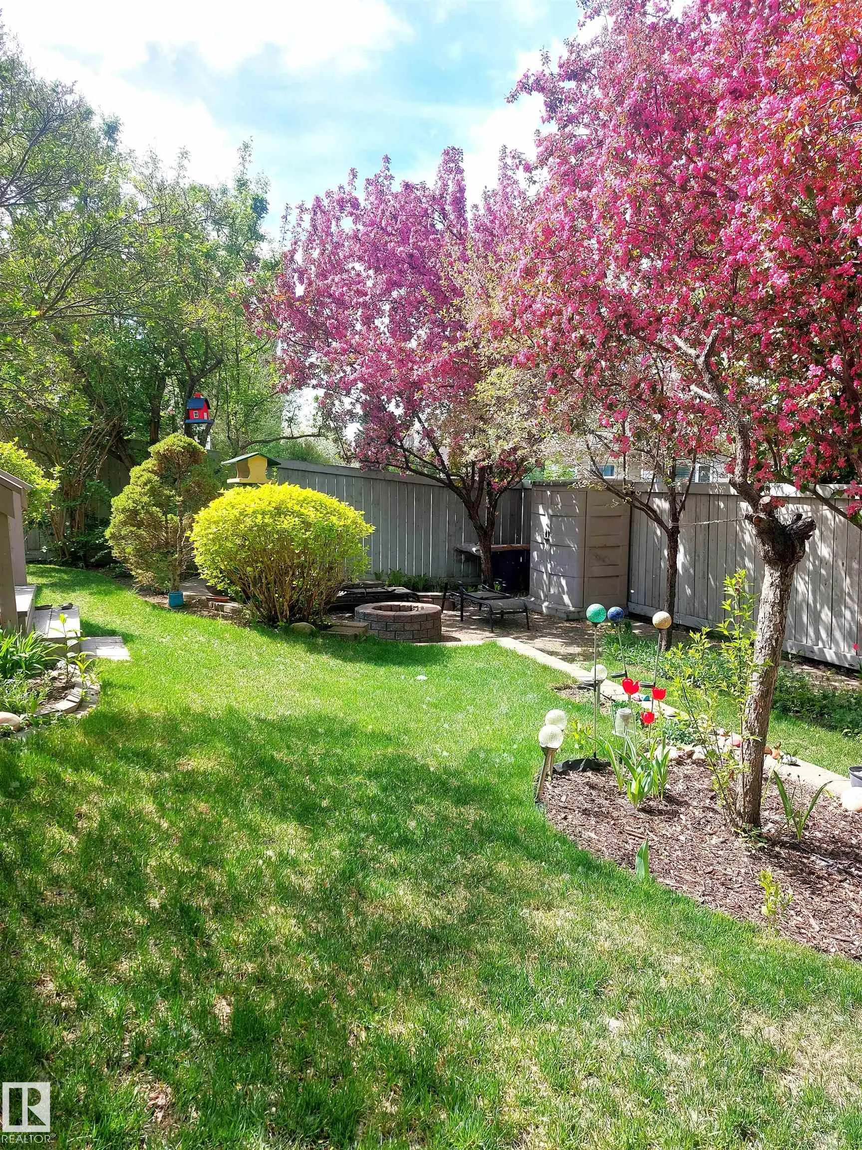 28 KIRKWOOD Drive