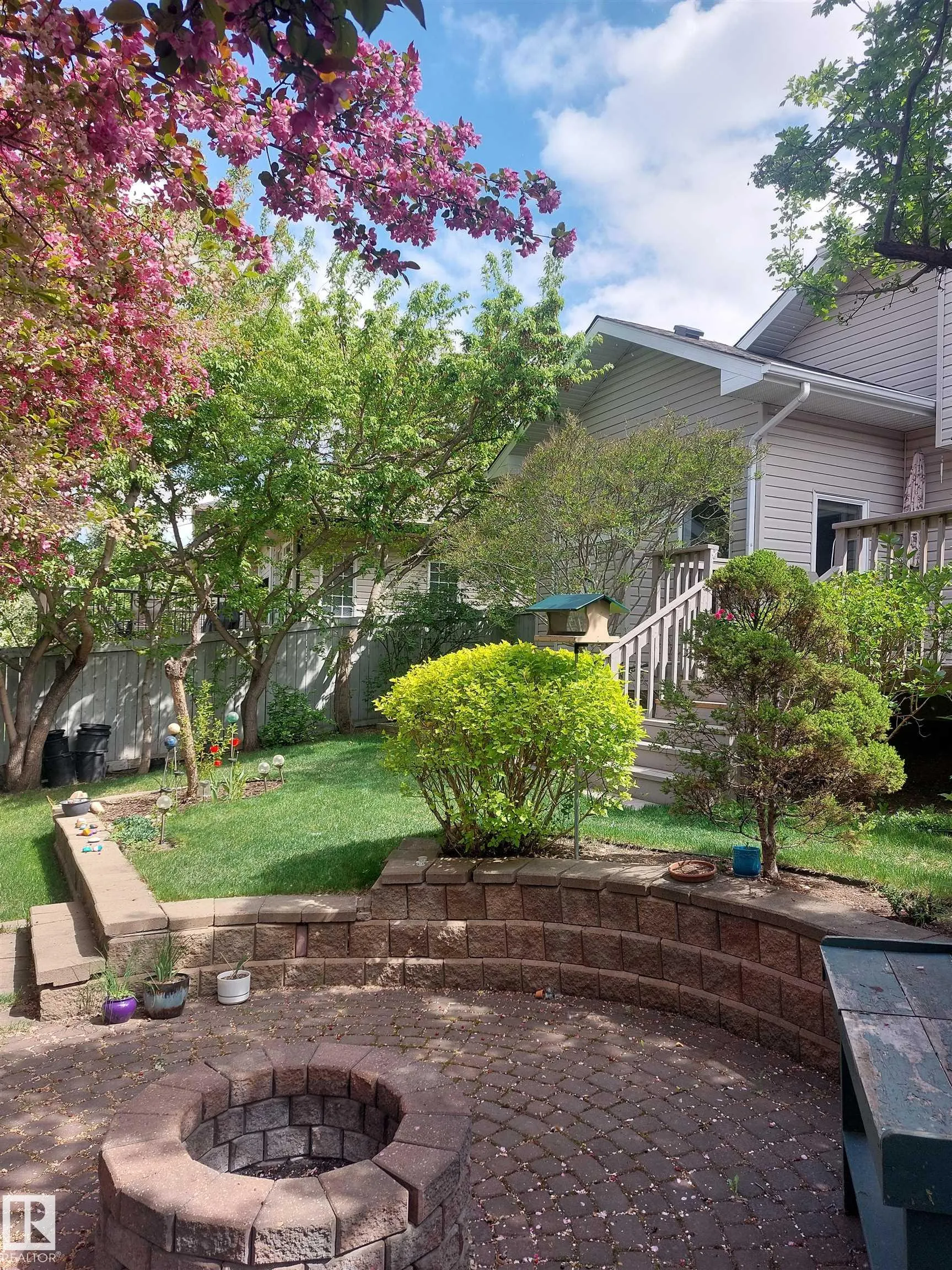 28 KIRKWOOD Drive