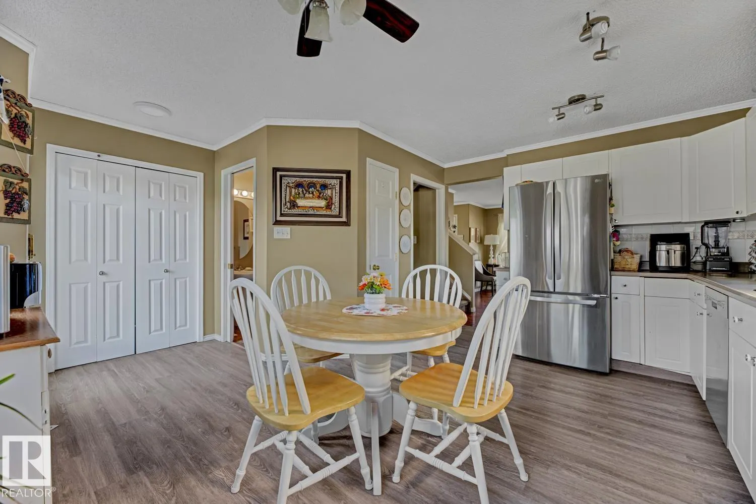 657 GLENWRIGHT Crescent