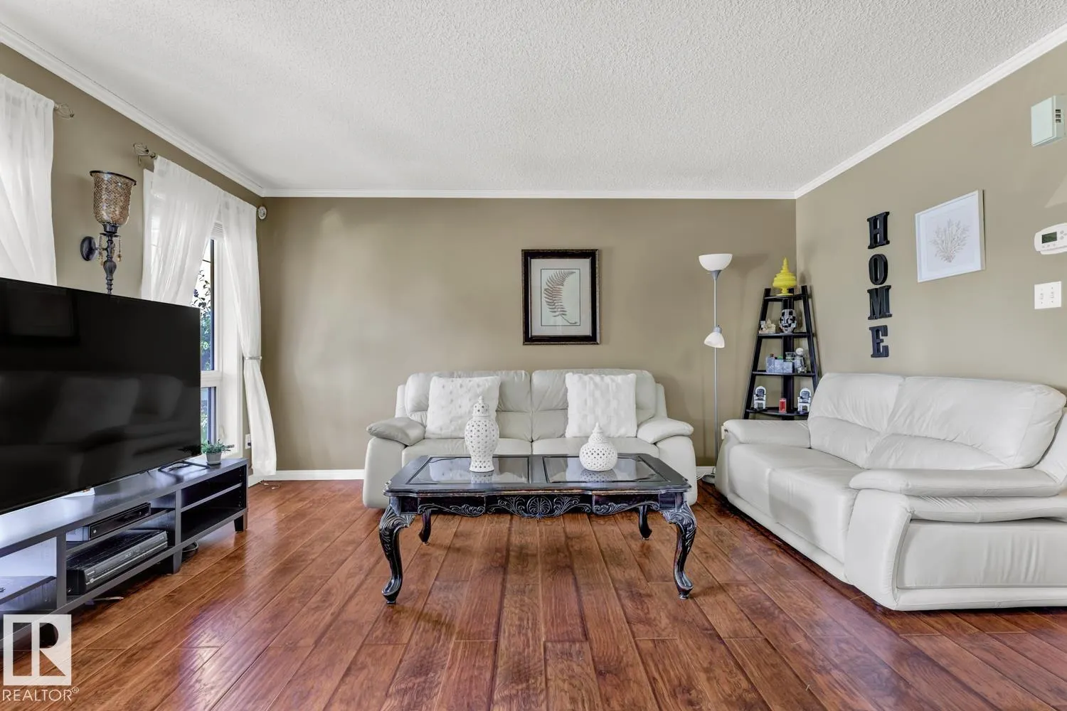 657 GLENWRIGHT Crescent