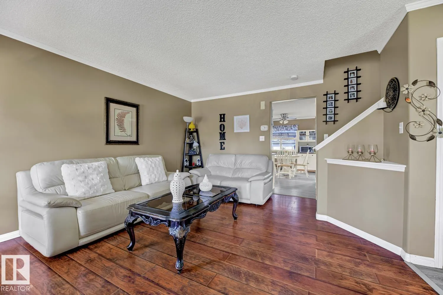 657 GLENWRIGHT Crescent