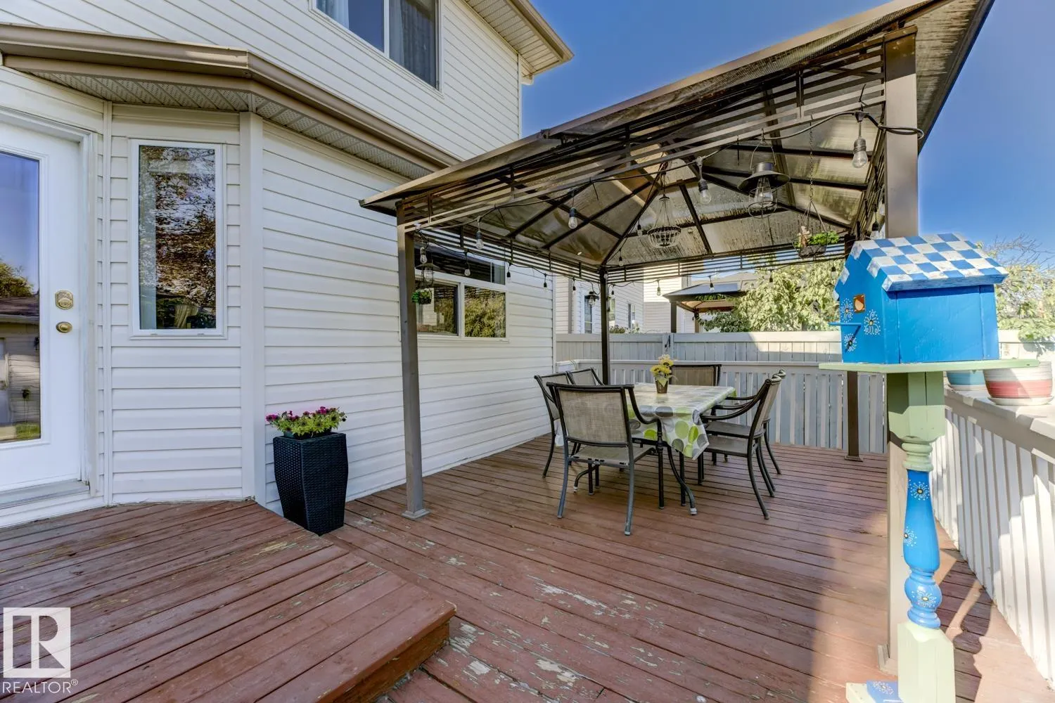 657 GLENWRIGHT Crescent