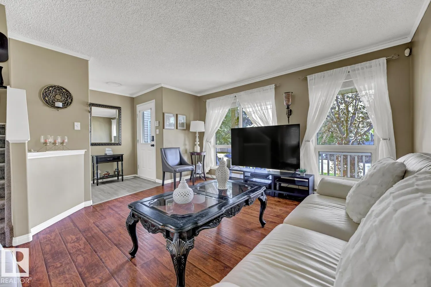 657 GLENWRIGHT Crescent
