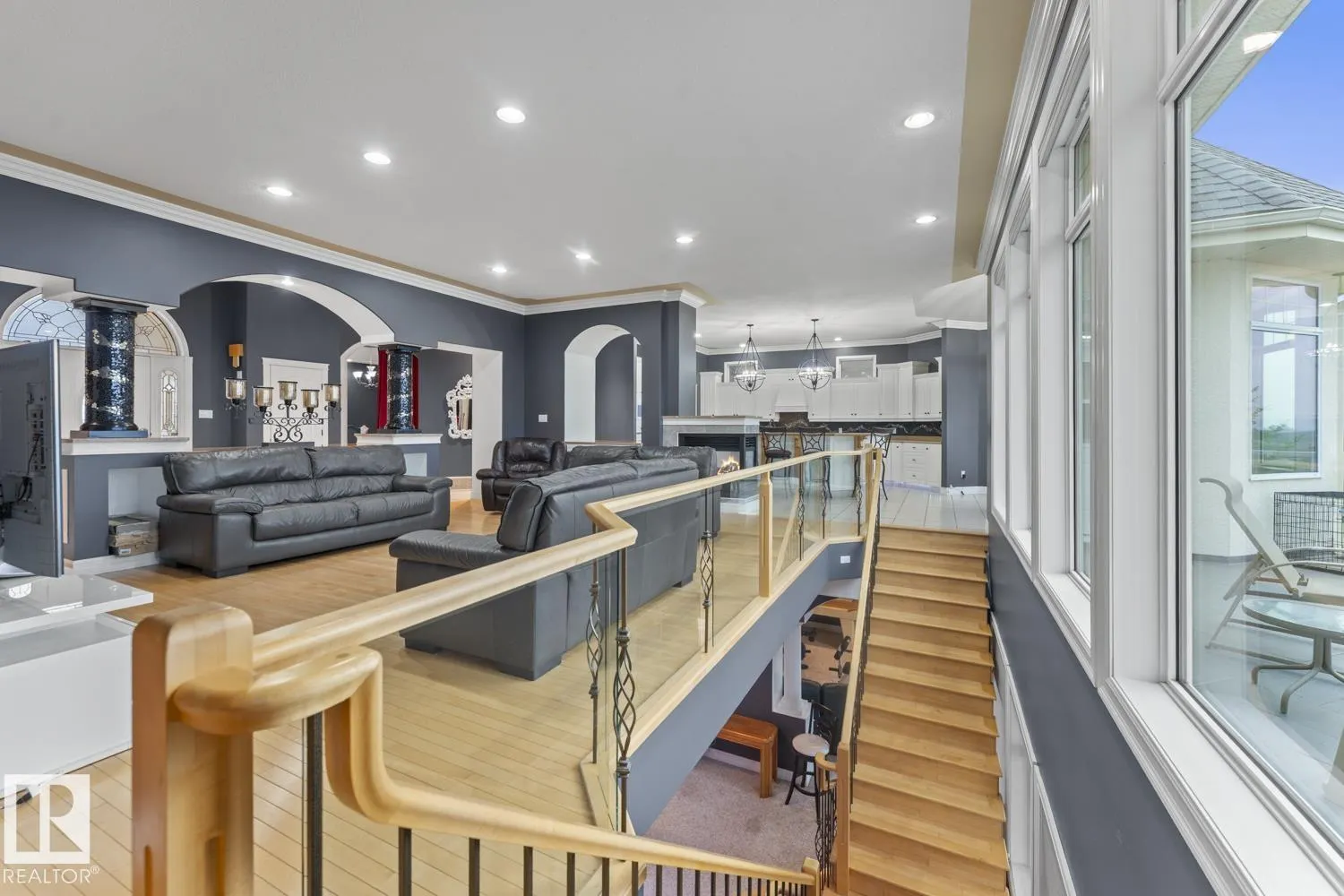 3006 WAYNE Way