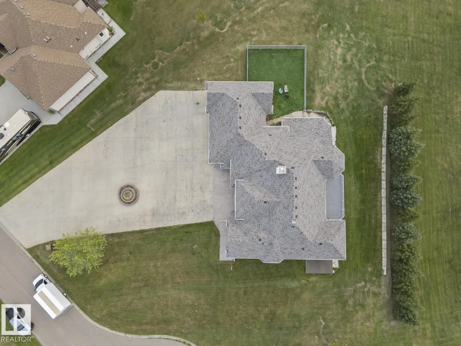 3006 WAYNE Way