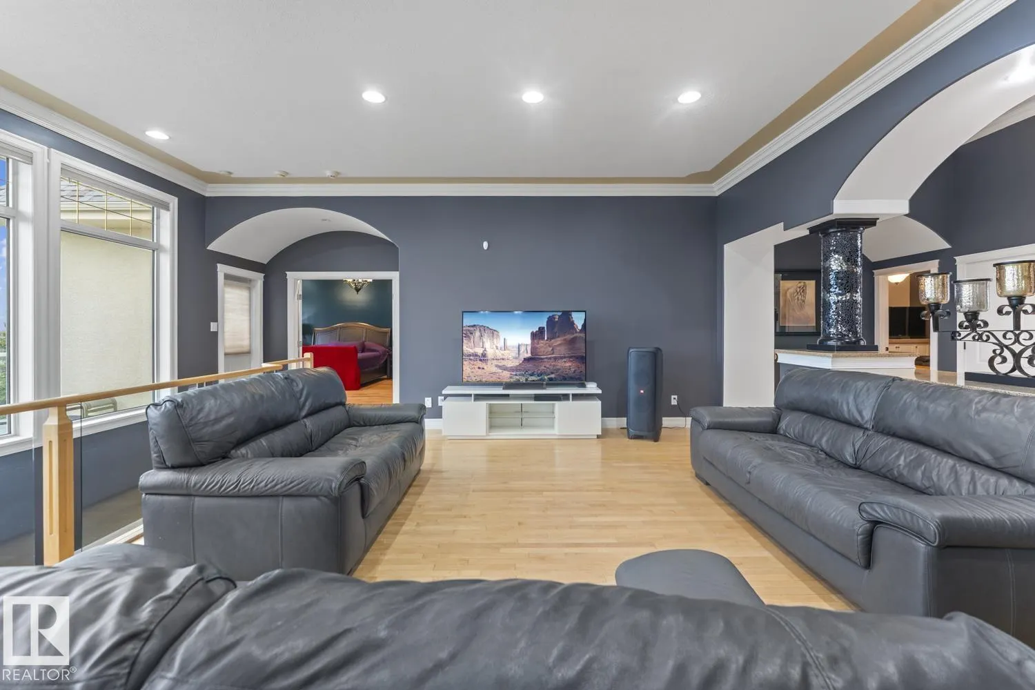 3006 WAYNE Way