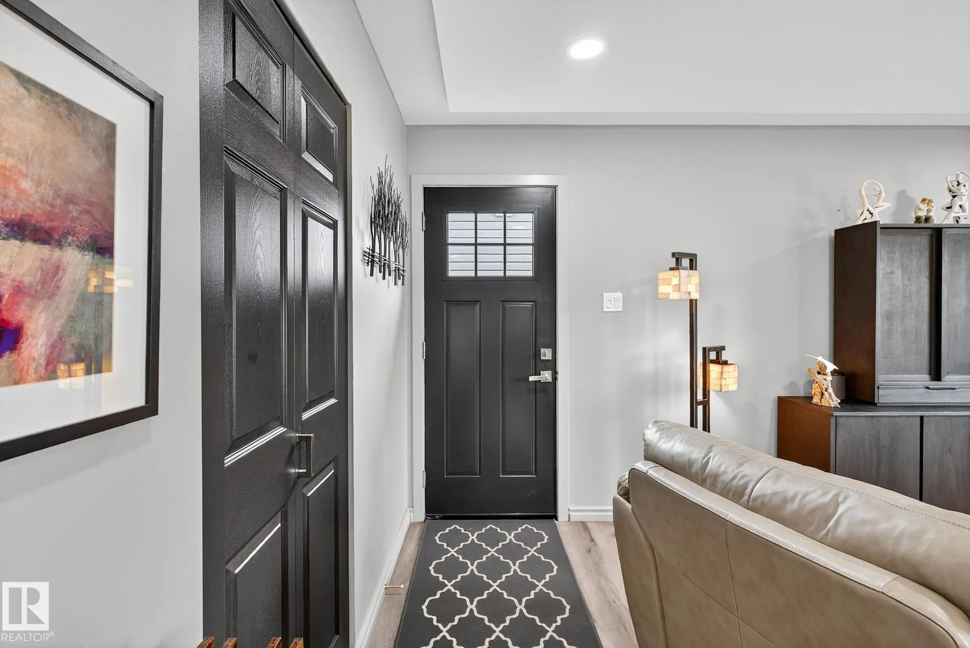 23 LINDEN ST Street