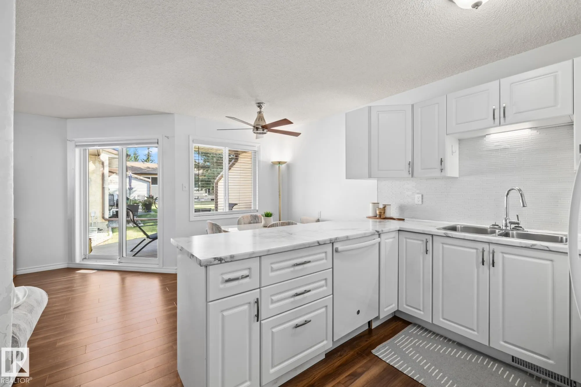 27 PINEVIEW HORIZON Village
