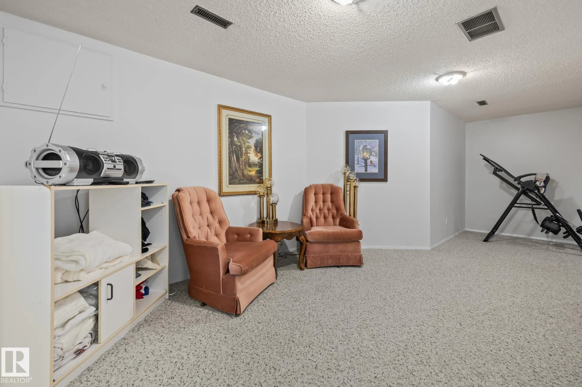27 PINEVIEW HORIZON Village