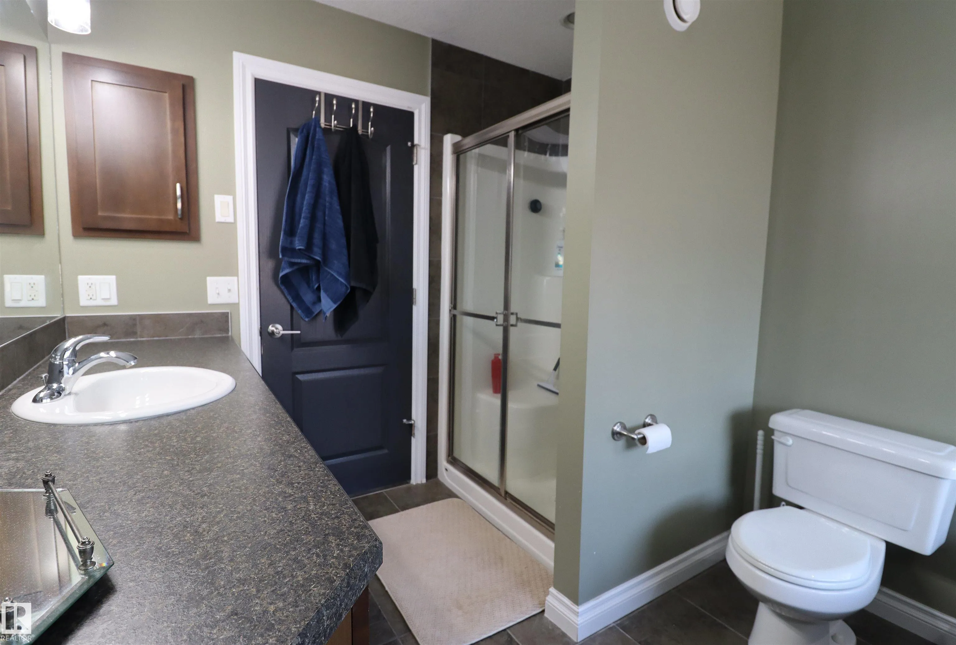 24 Henderson Landing