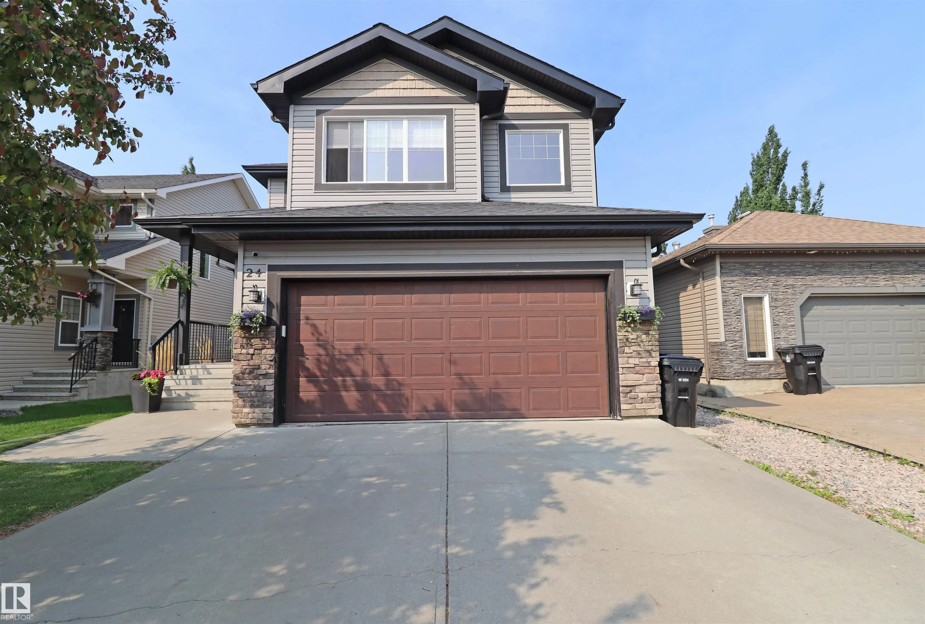24 Henderson Landing