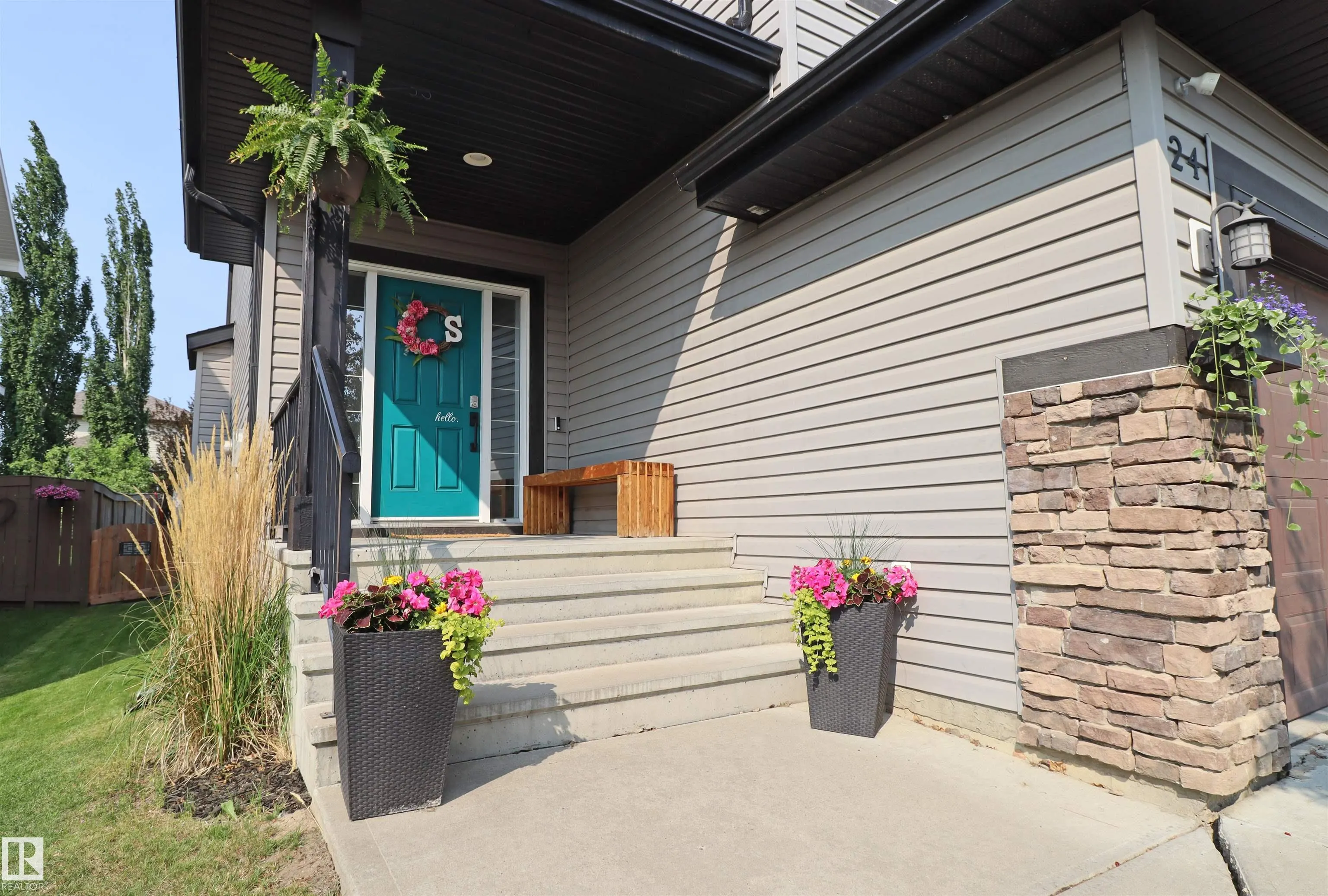 24 Henderson Landing
