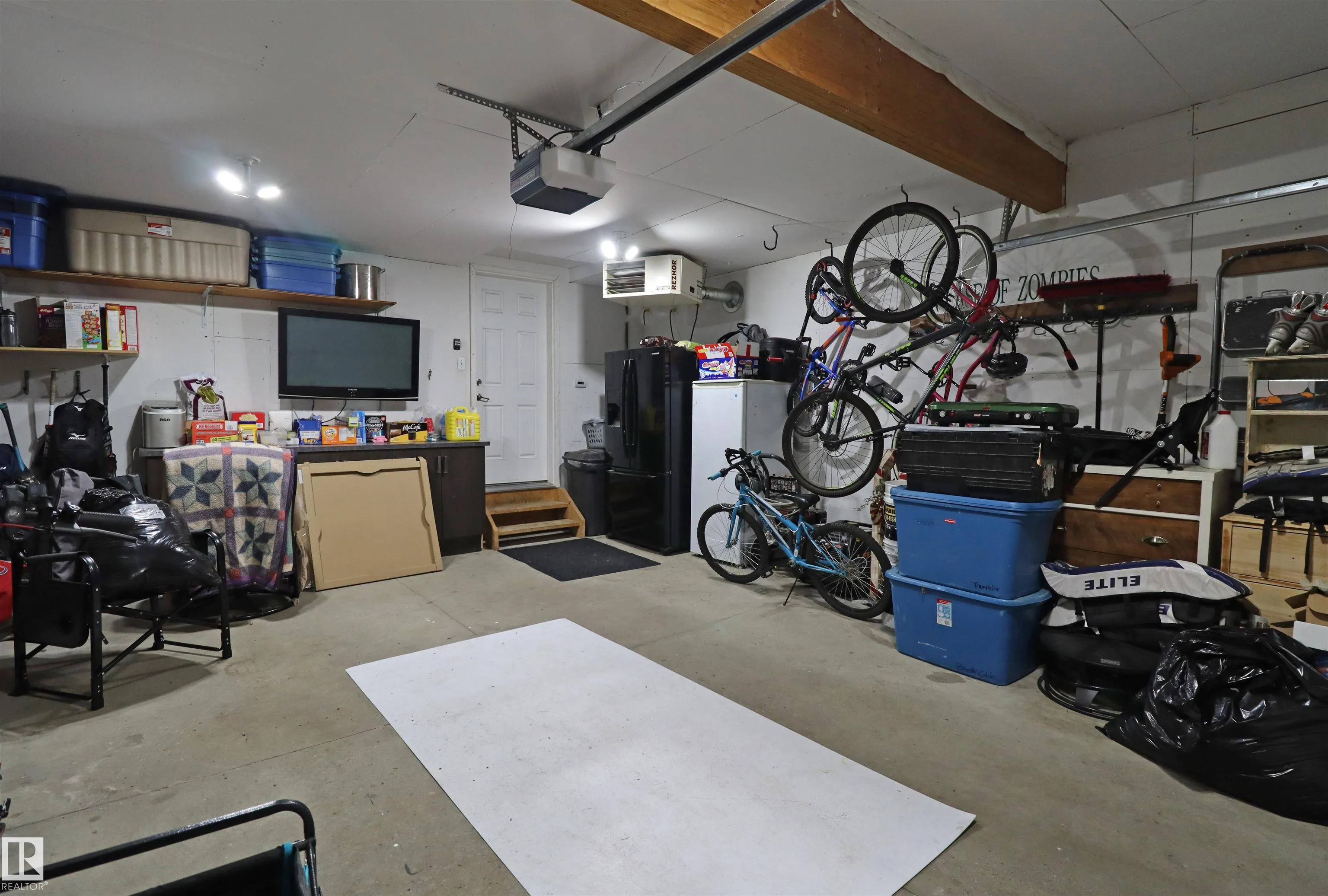 24 Henderson Landing