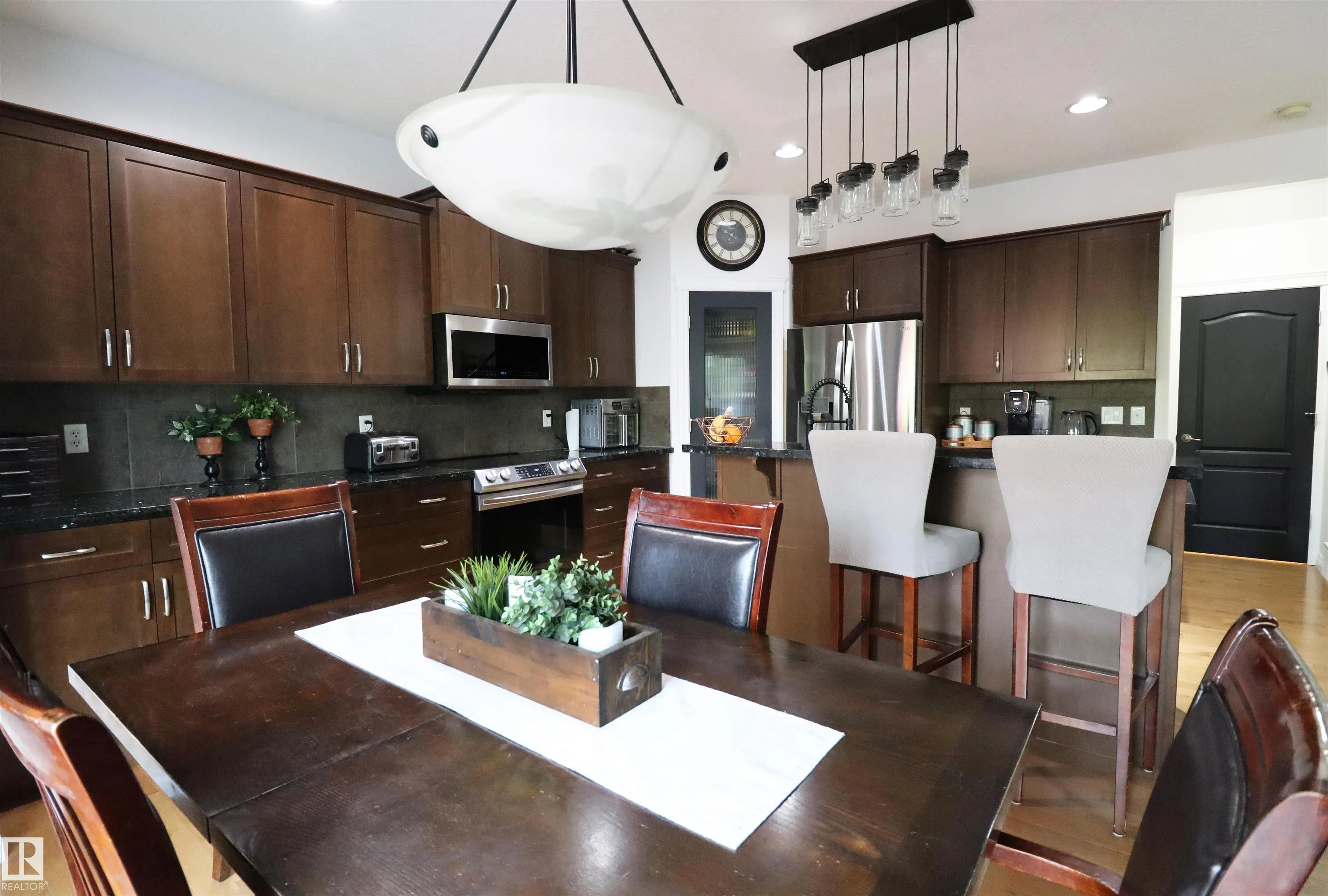 24 Henderson Landing