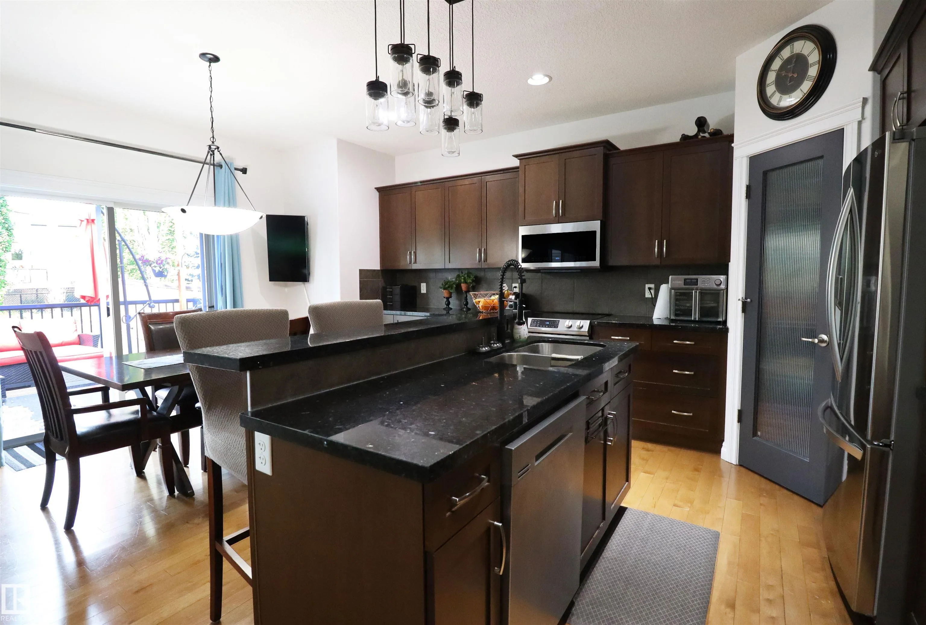 24 Henderson Landing