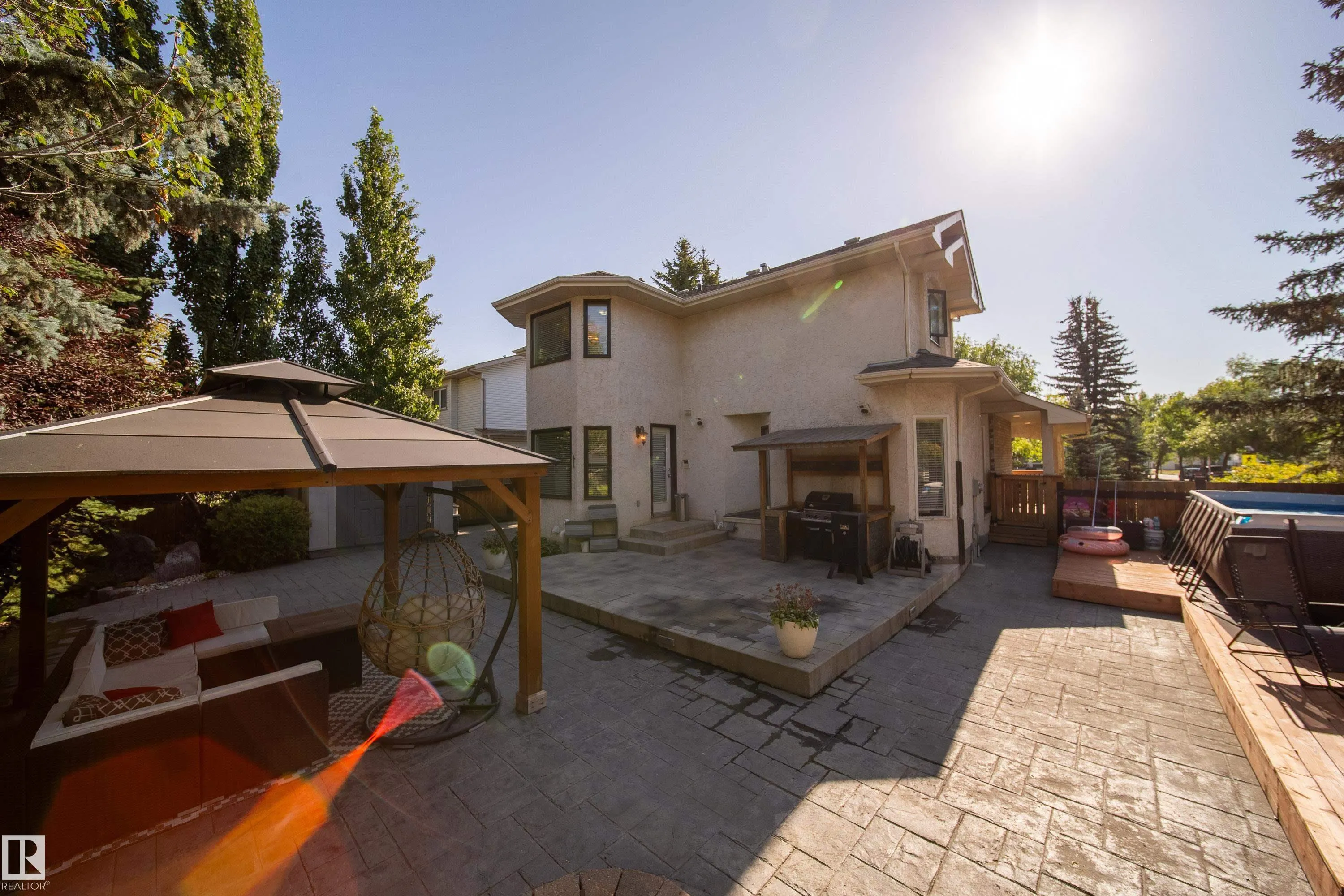 89 DUFFERIN Street