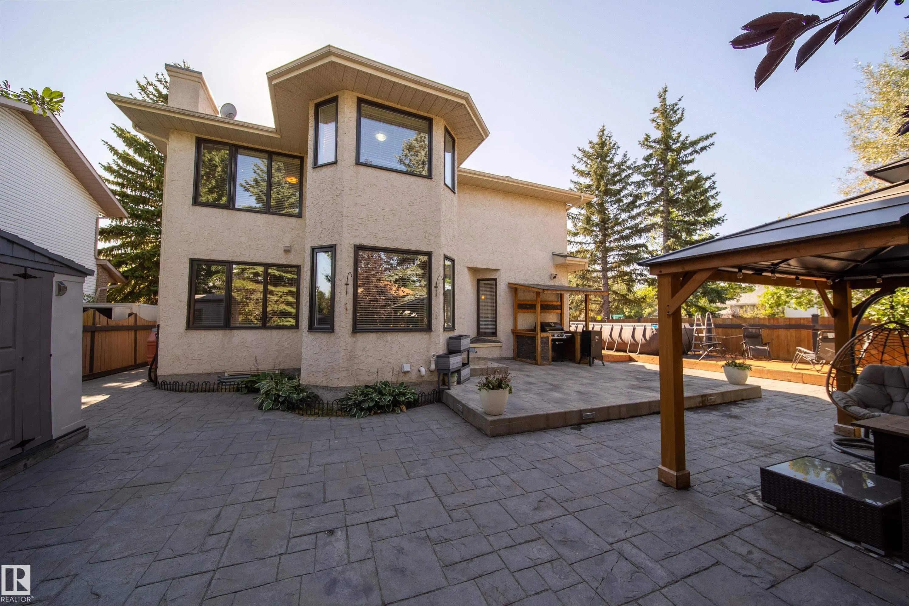 89 DUFFERIN Street