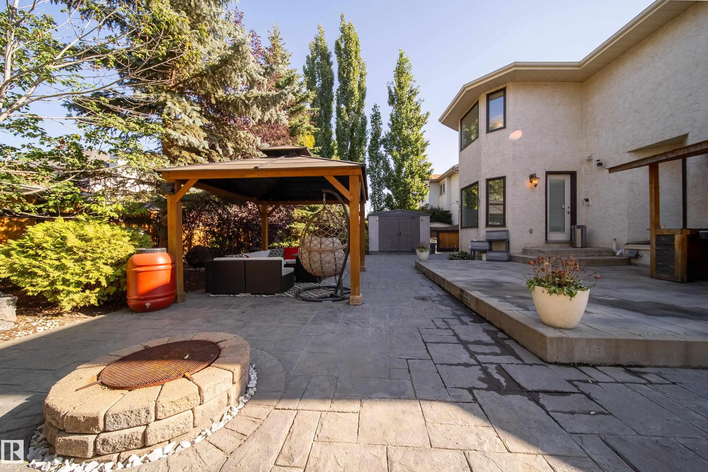 89 DUFFERIN Street