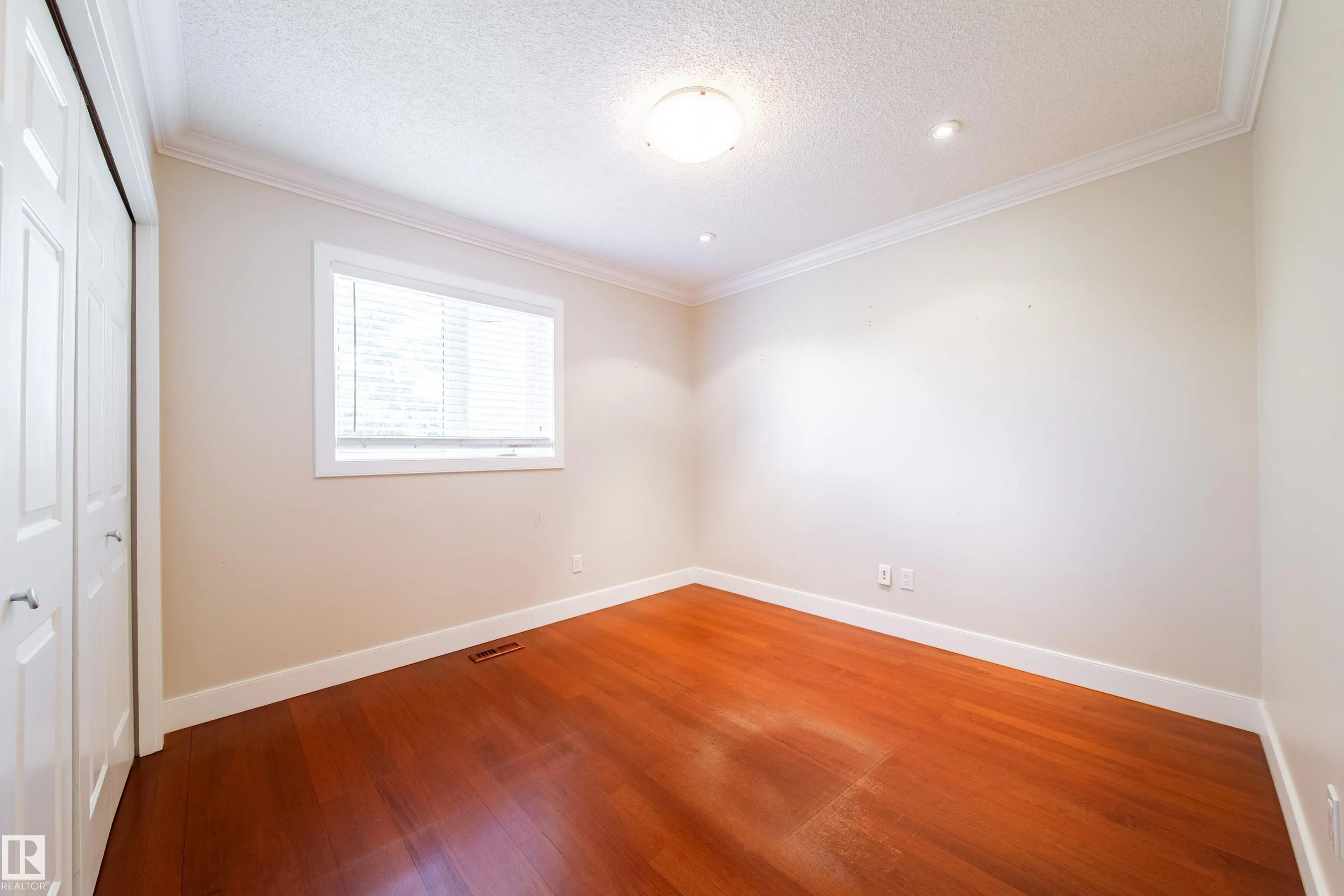 89 DUFFERIN Street