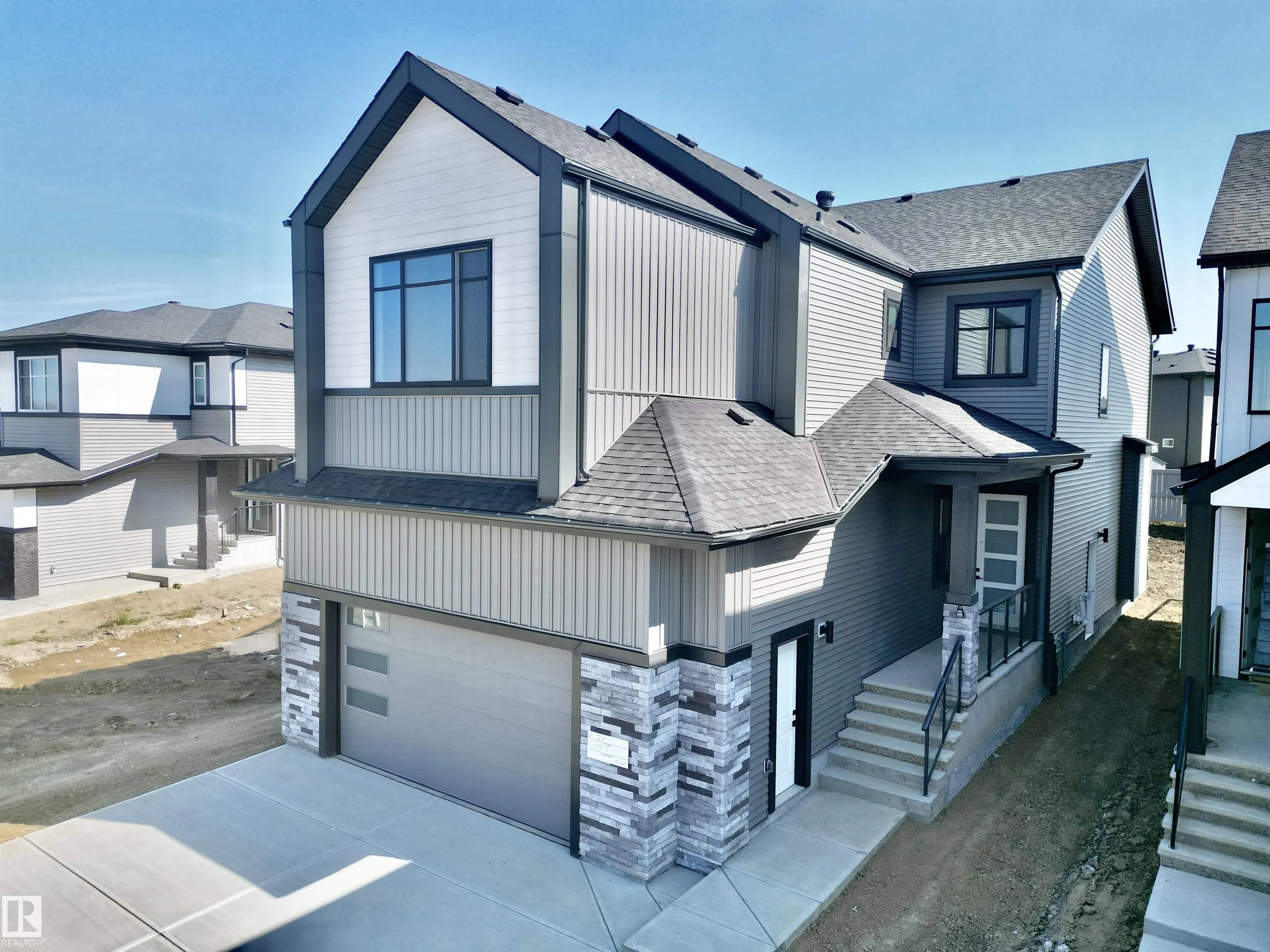 7027 KIVIAQ Crescent