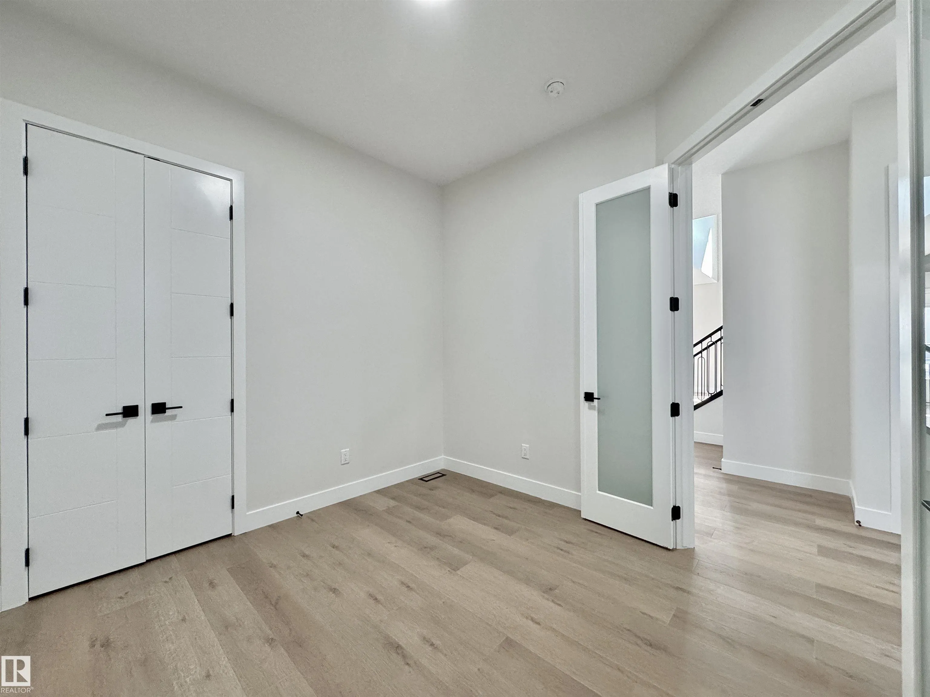 7027 KIVIAQ Crescent