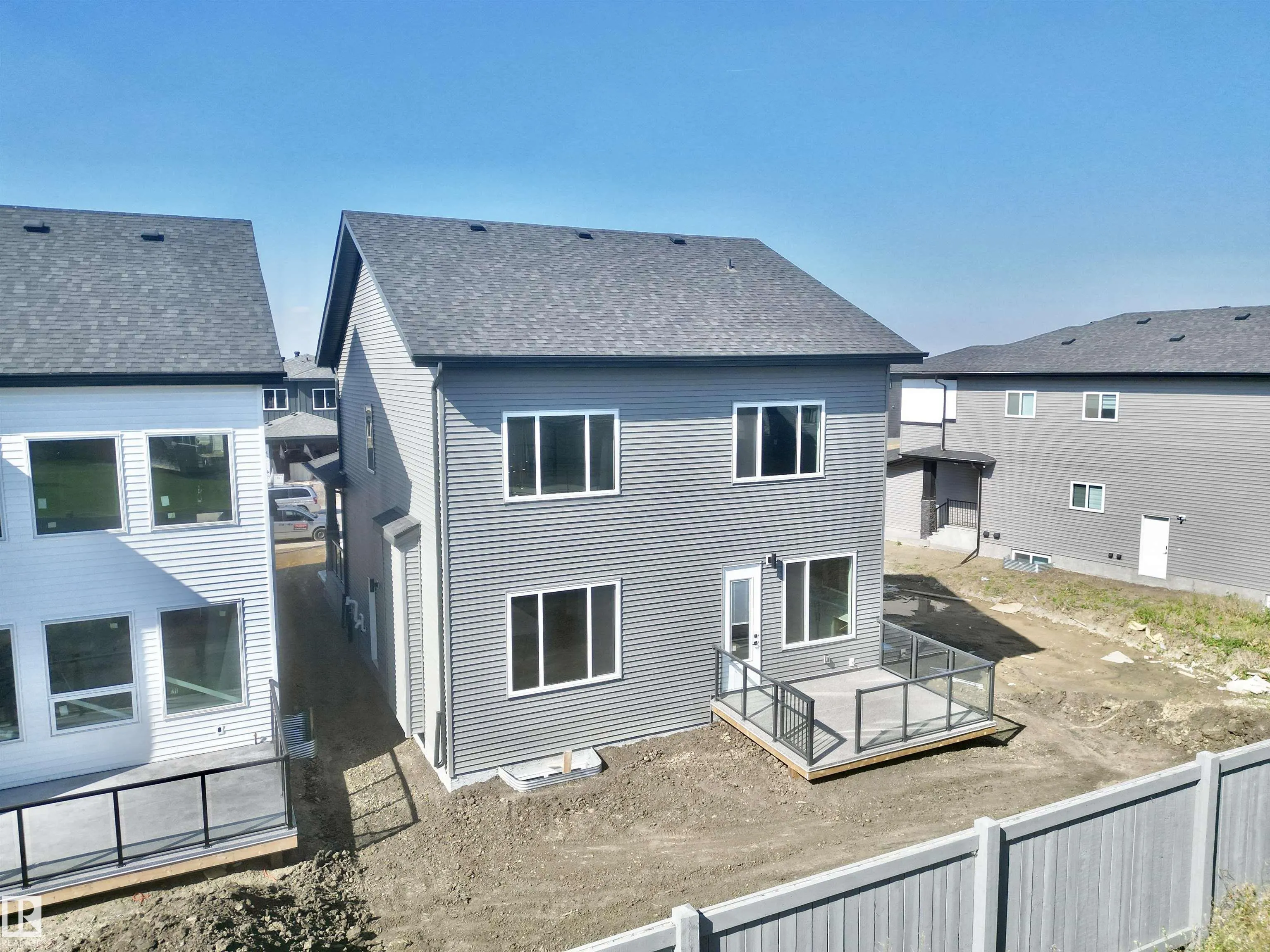 7027 KIVIAQ Crescent