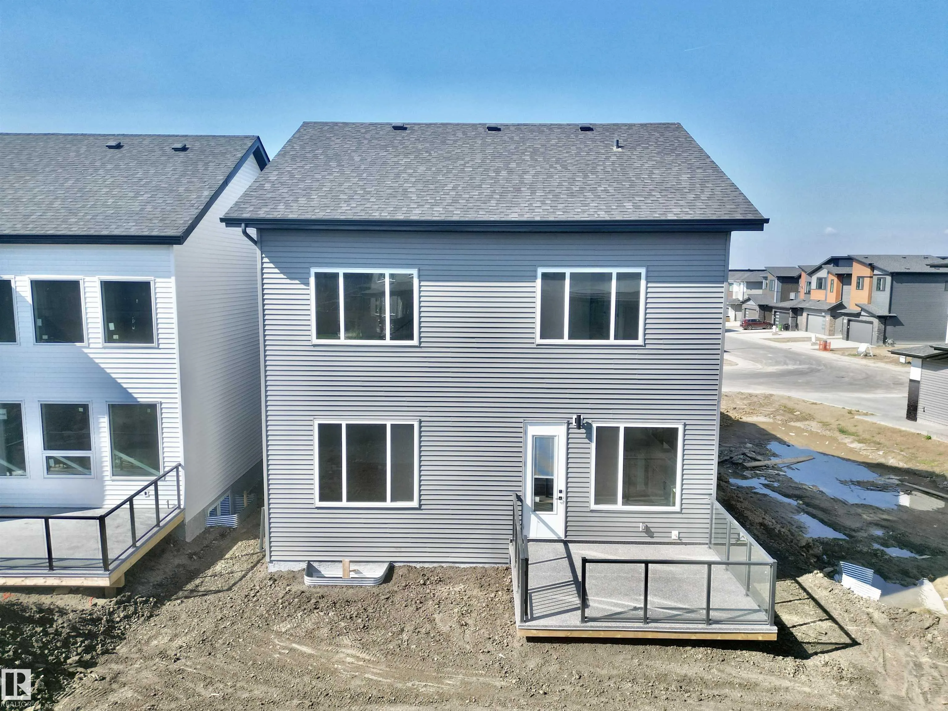 7027 KIVIAQ Crescent
