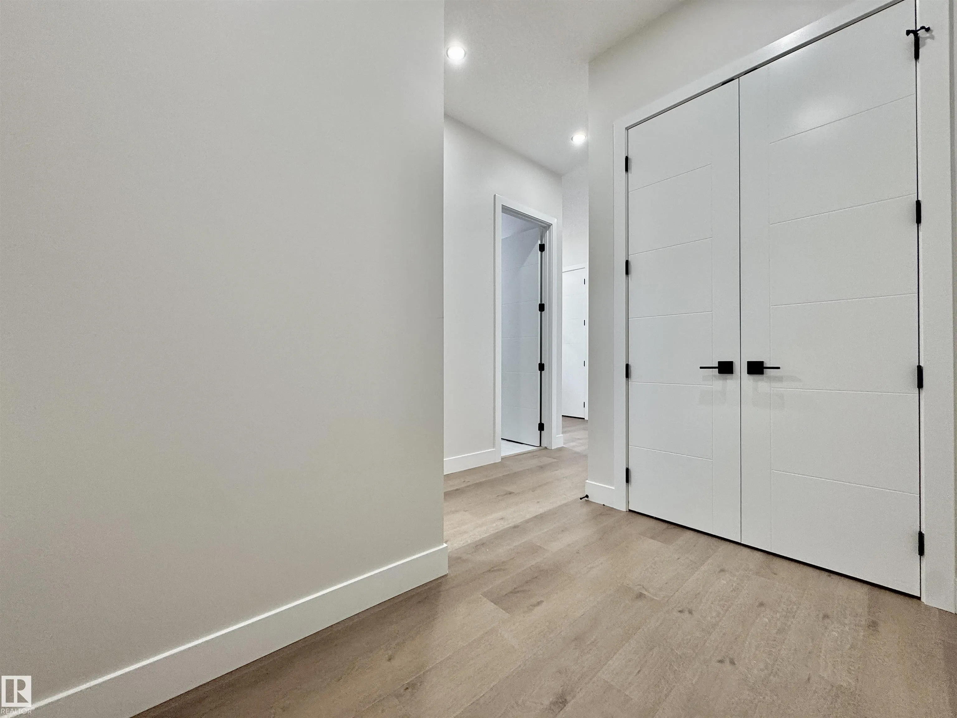 7027 KIVIAQ Crescent