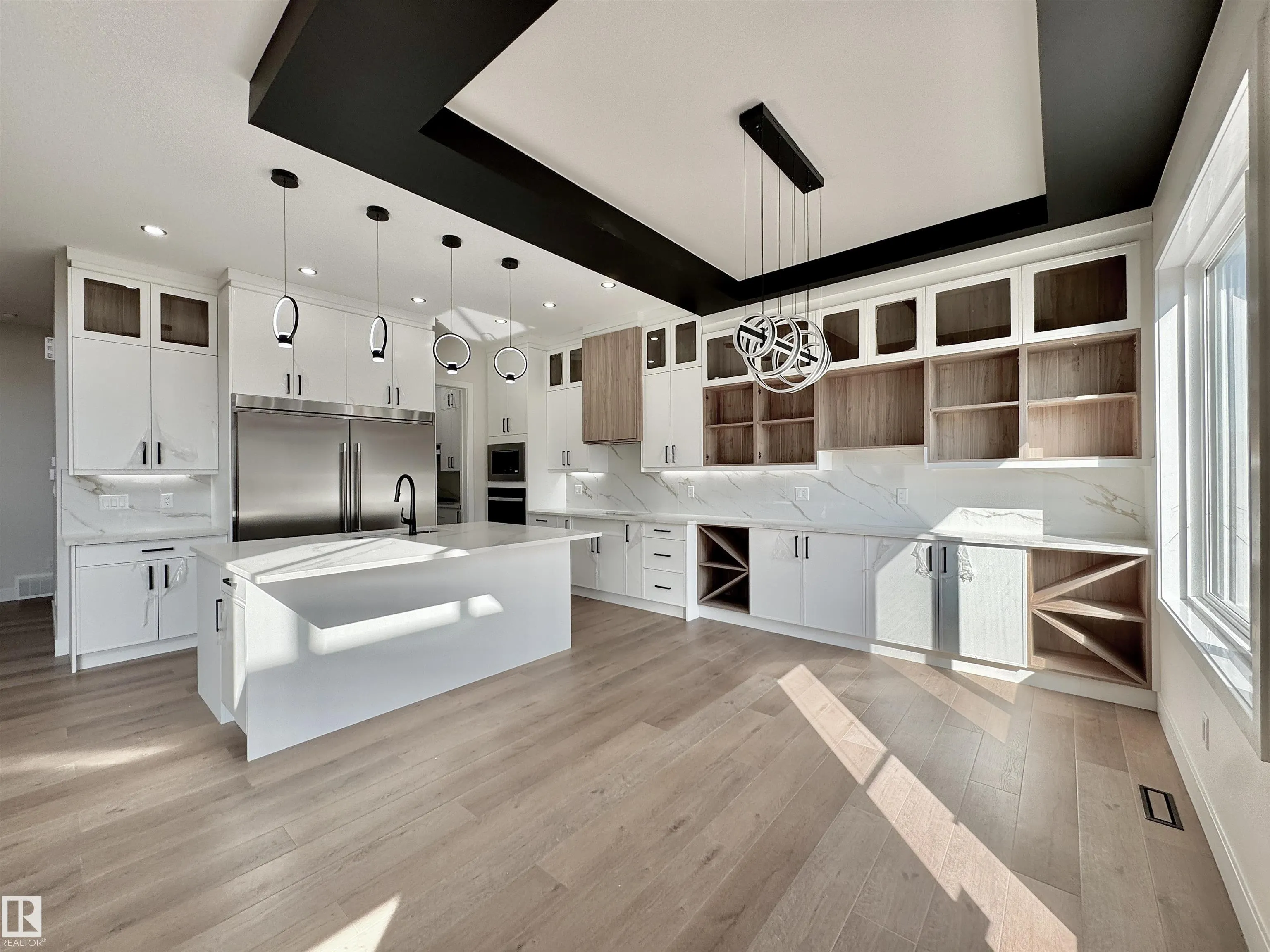 7027 KIVIAQ Crescent