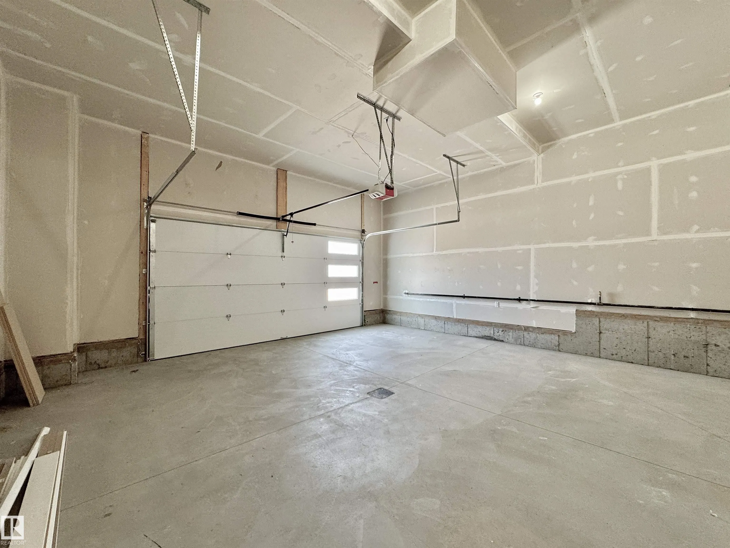 7027 KIVIAQ Crescent