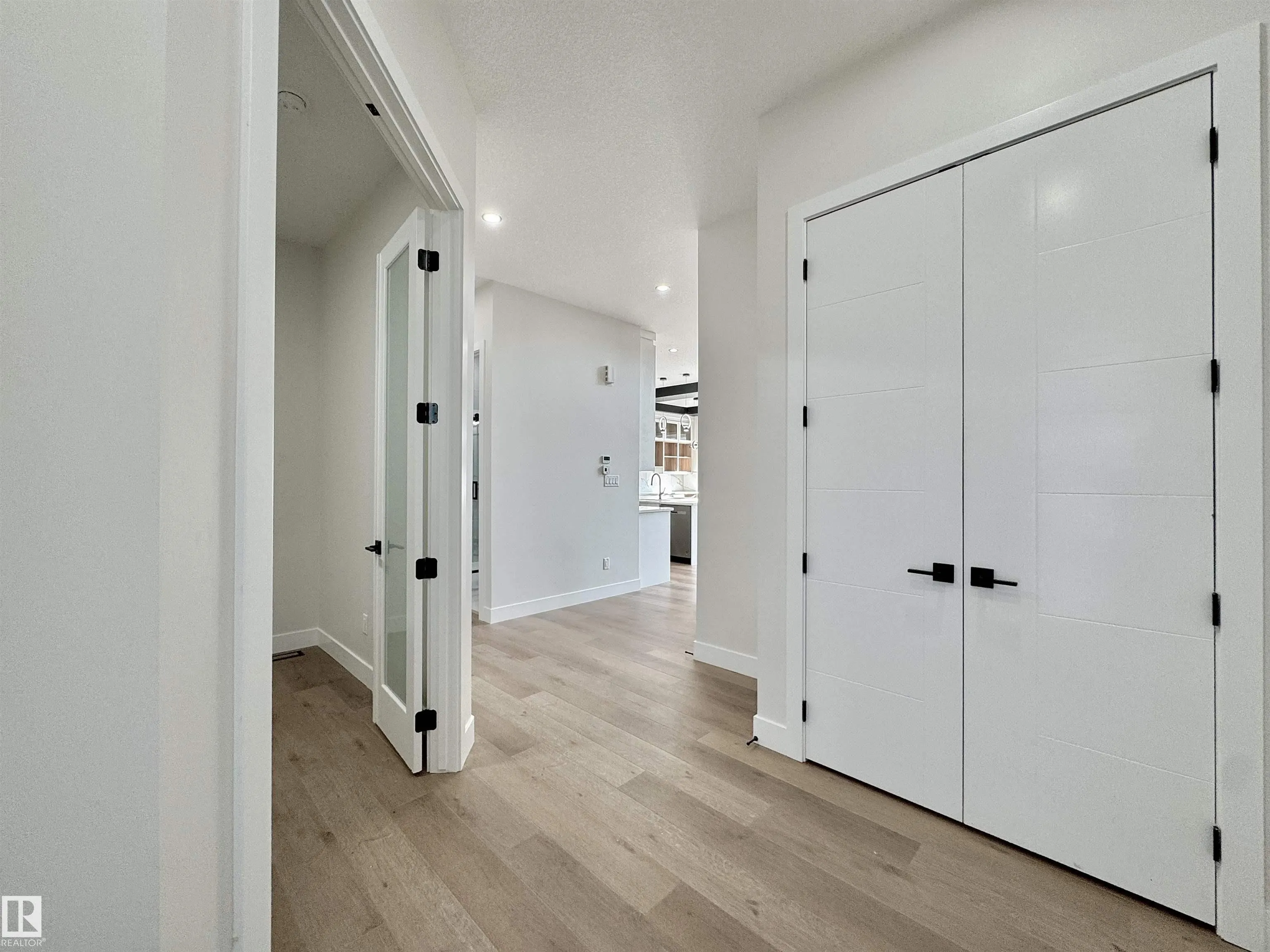 7027 KIVIAQ Crescent