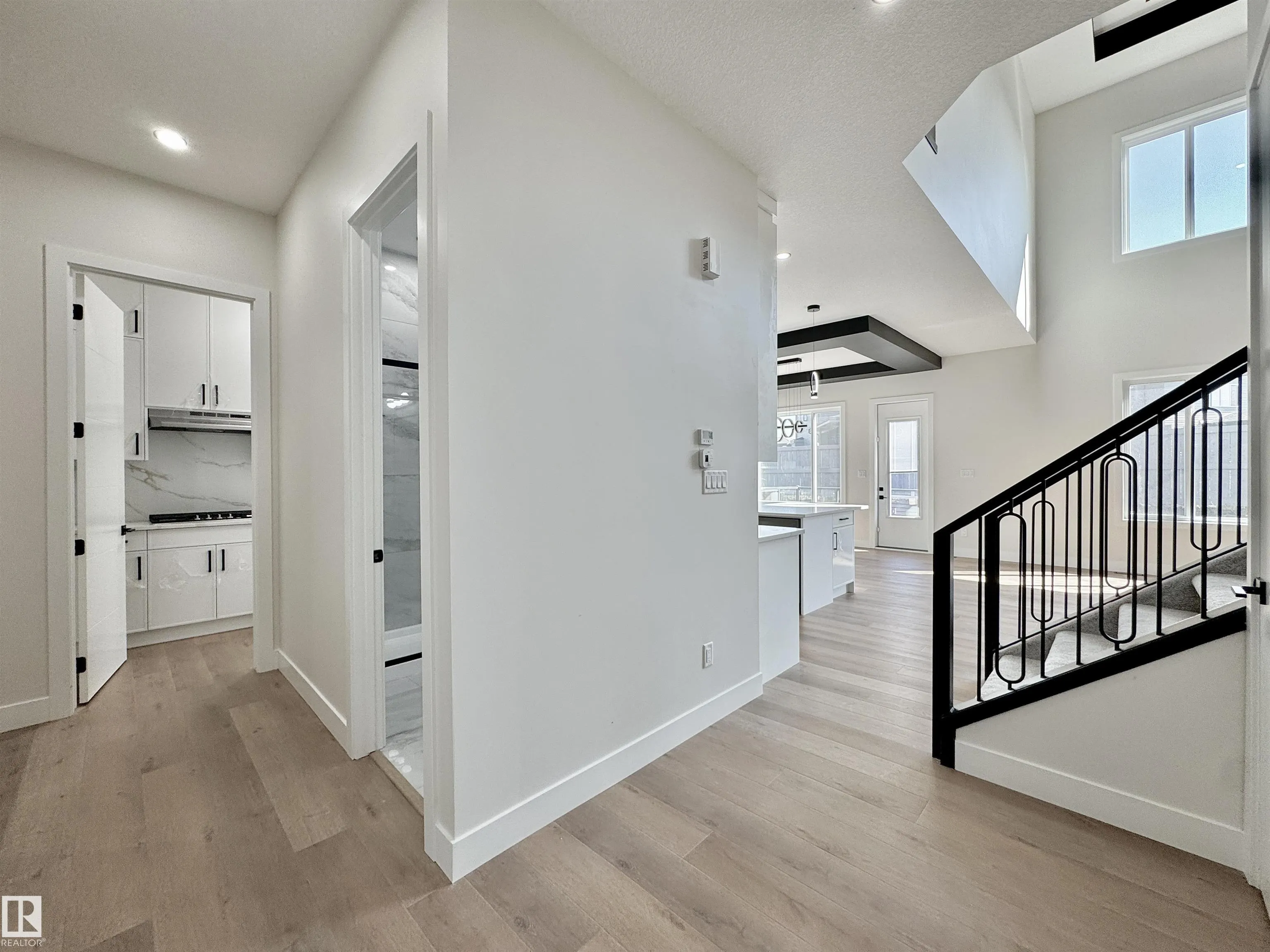 7027 KIVIAQ Crescent