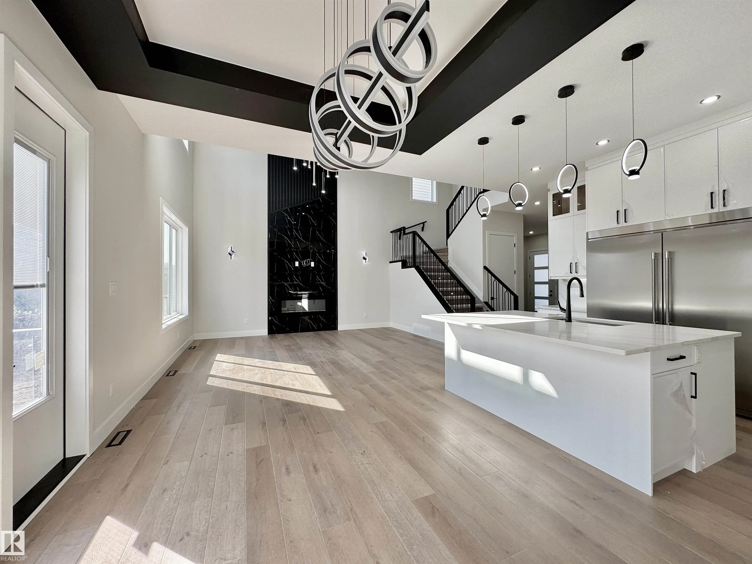 7027 KIVIAQ Crescent
