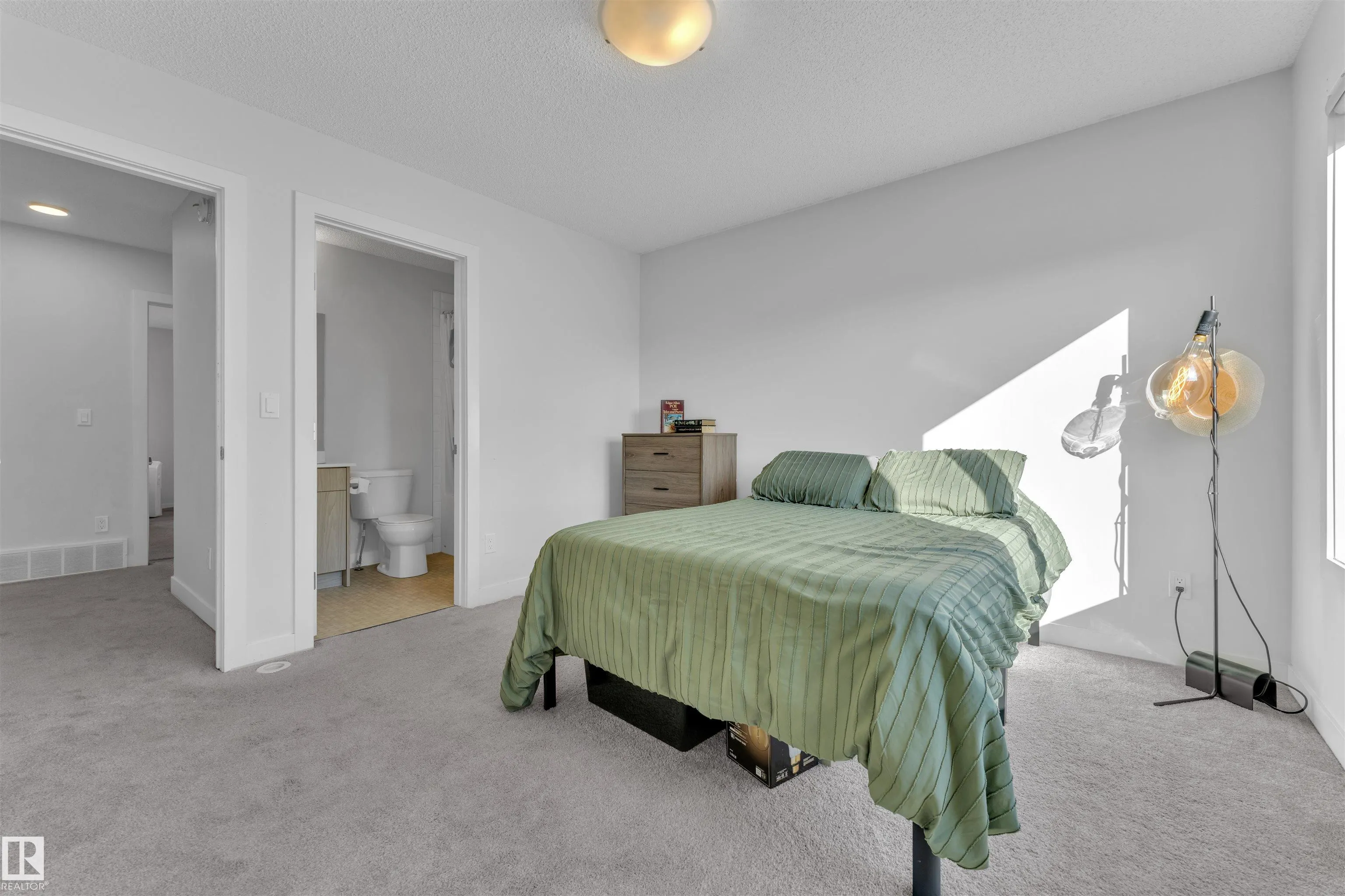 1010 RABBIT HILL Road
