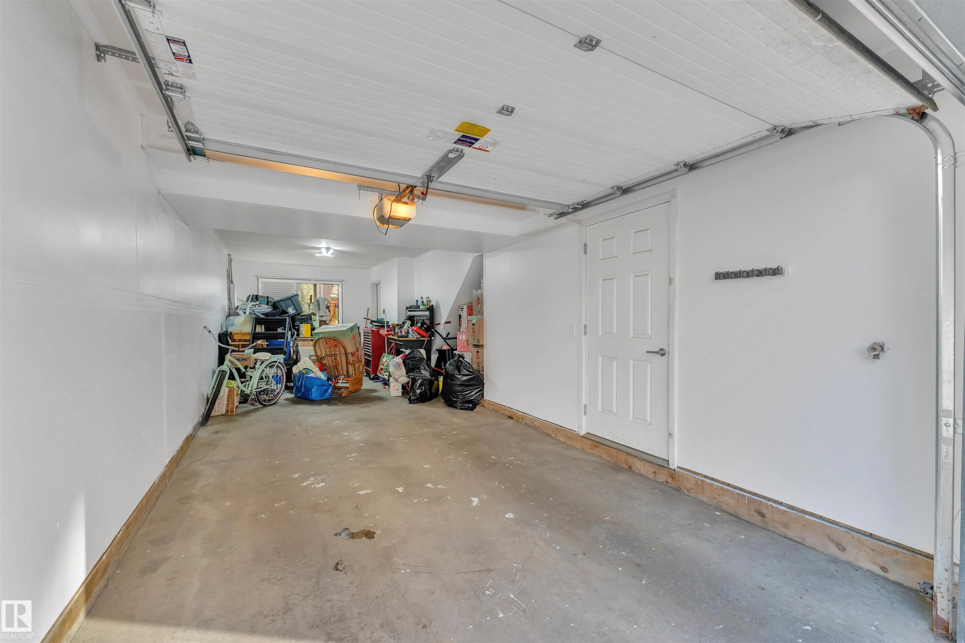1010 RABBIT HILL Road