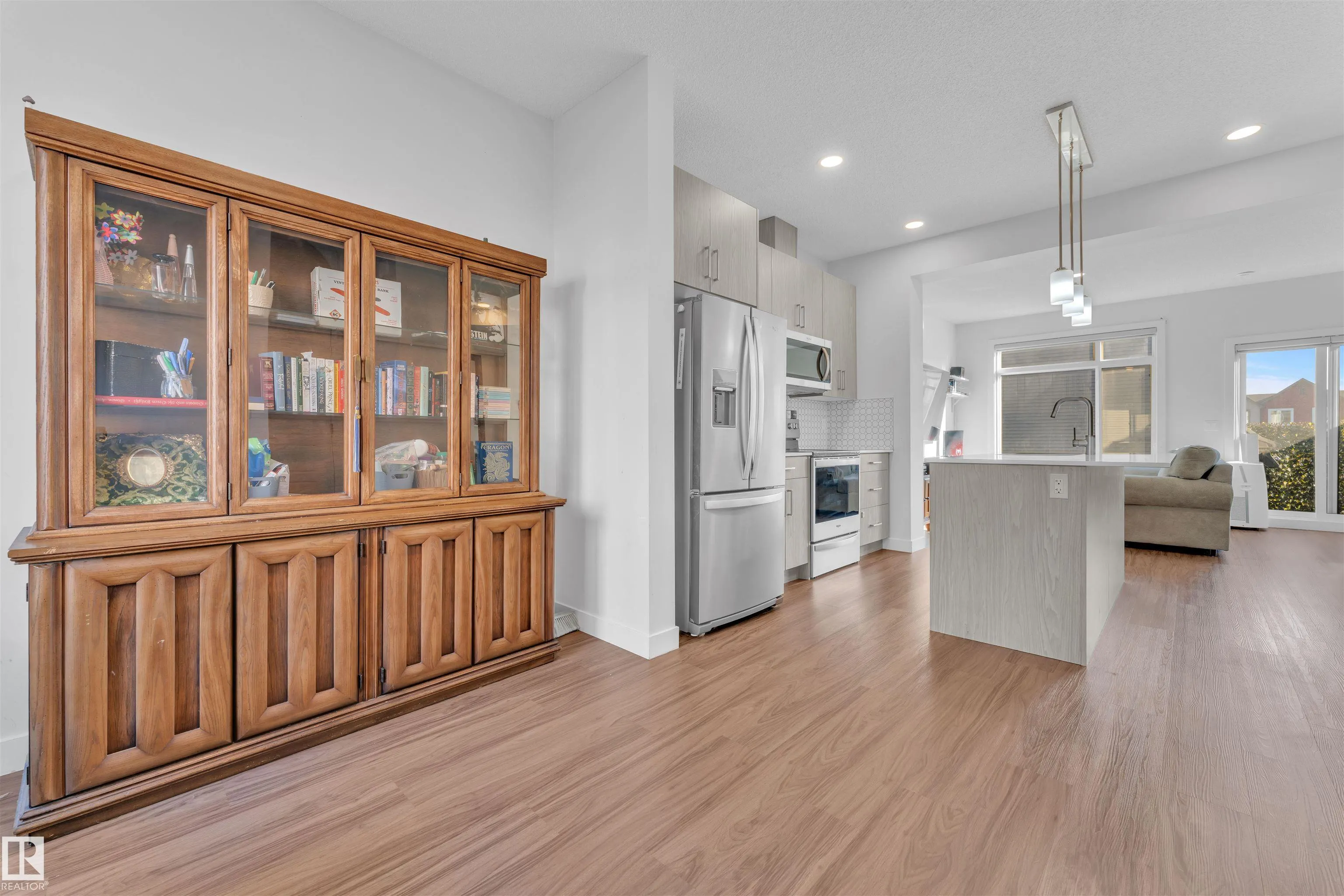 1010 RABBIT HILL Road