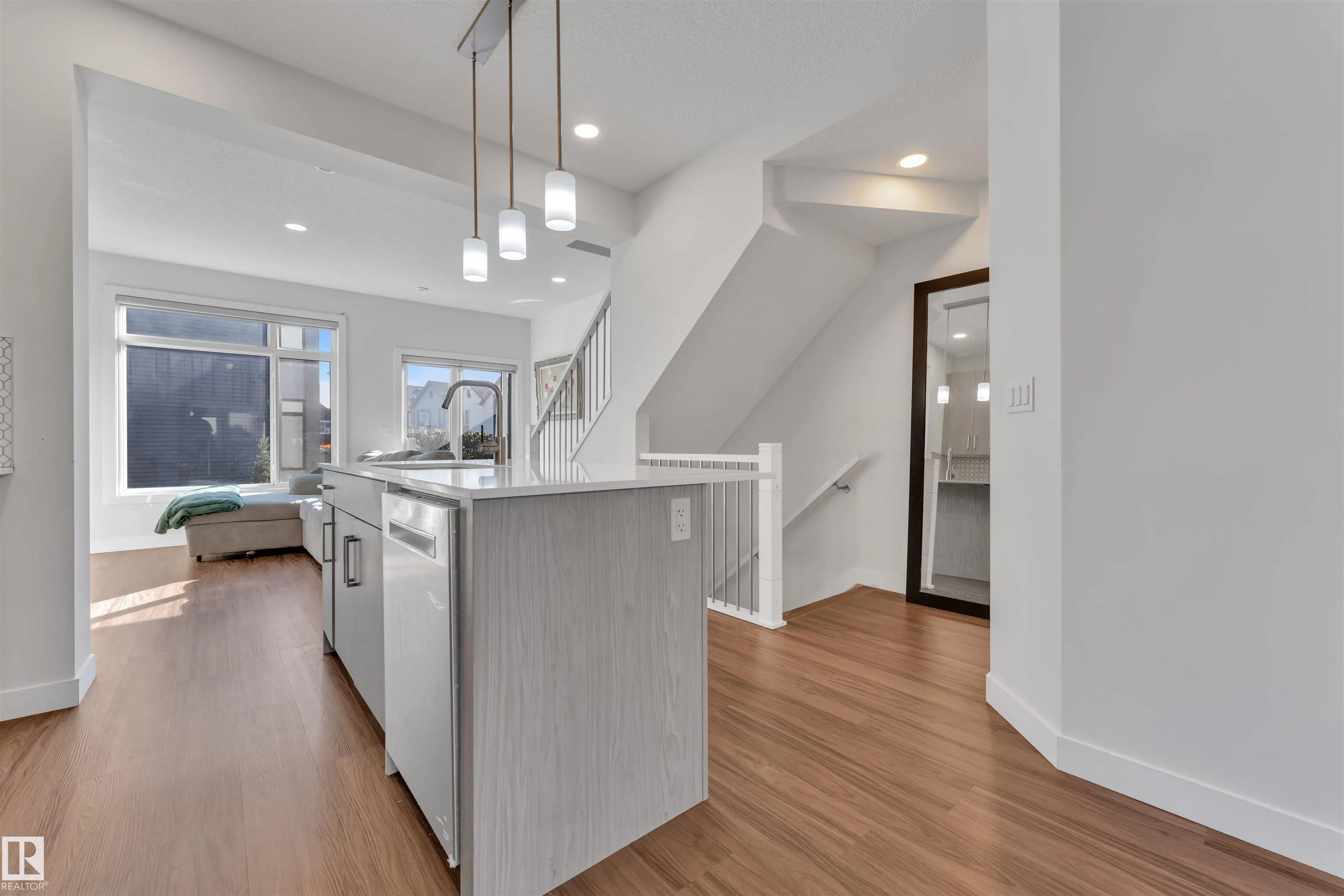 1010 RABBIT HILL Road