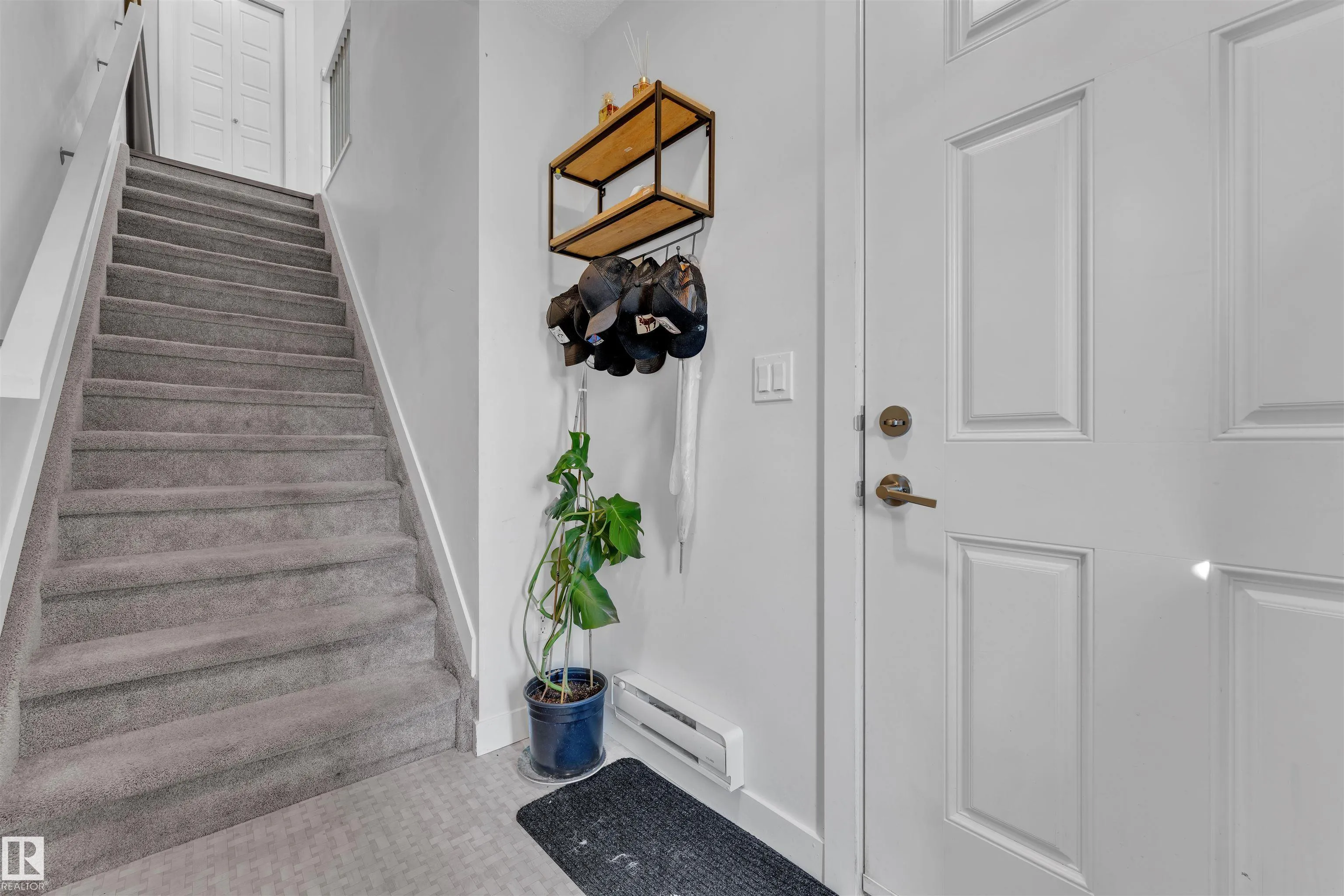 1010 RABBIT HILL Road