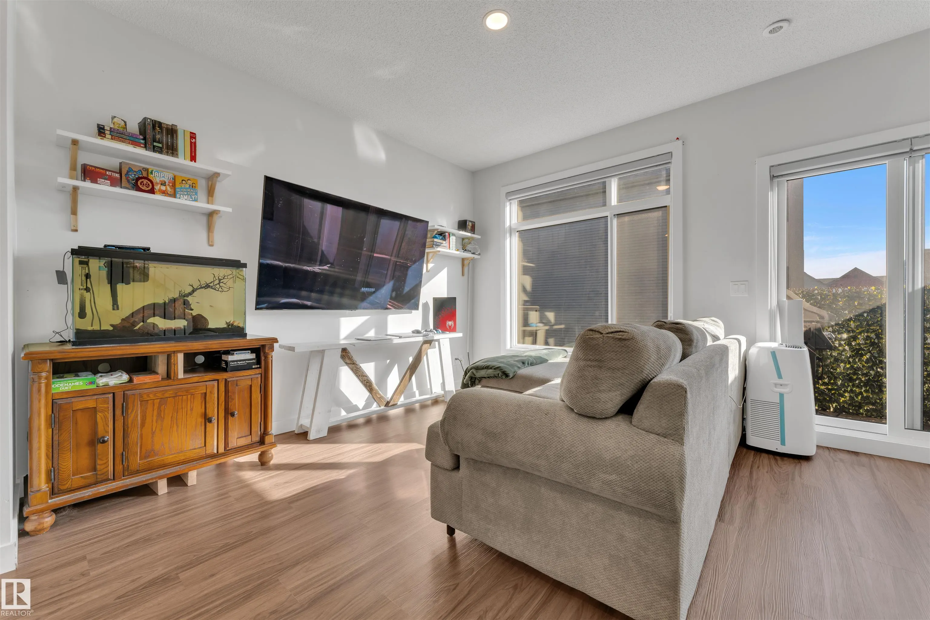 1010 RABBIT HILL Road