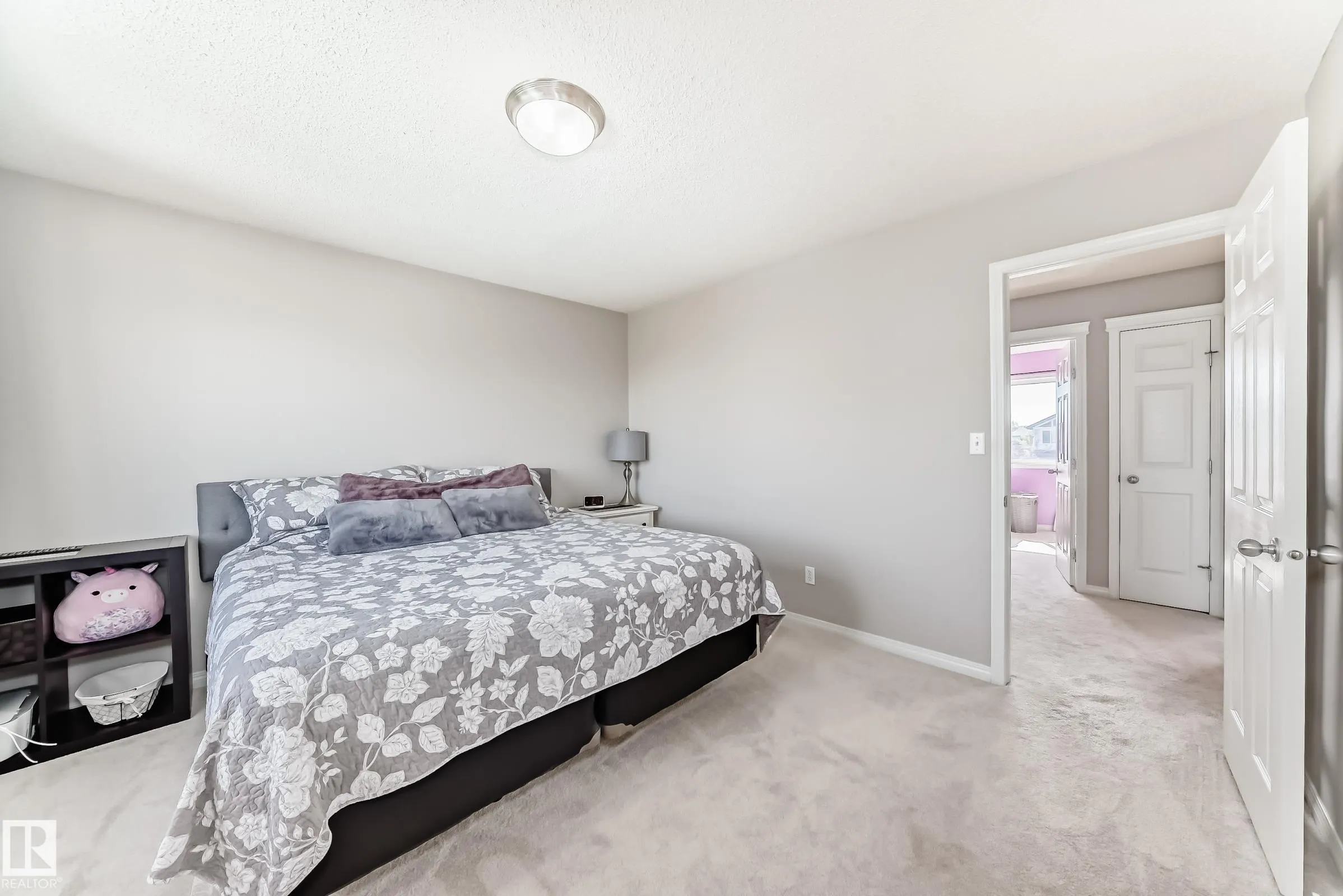 246 SUMMERTON Crescent