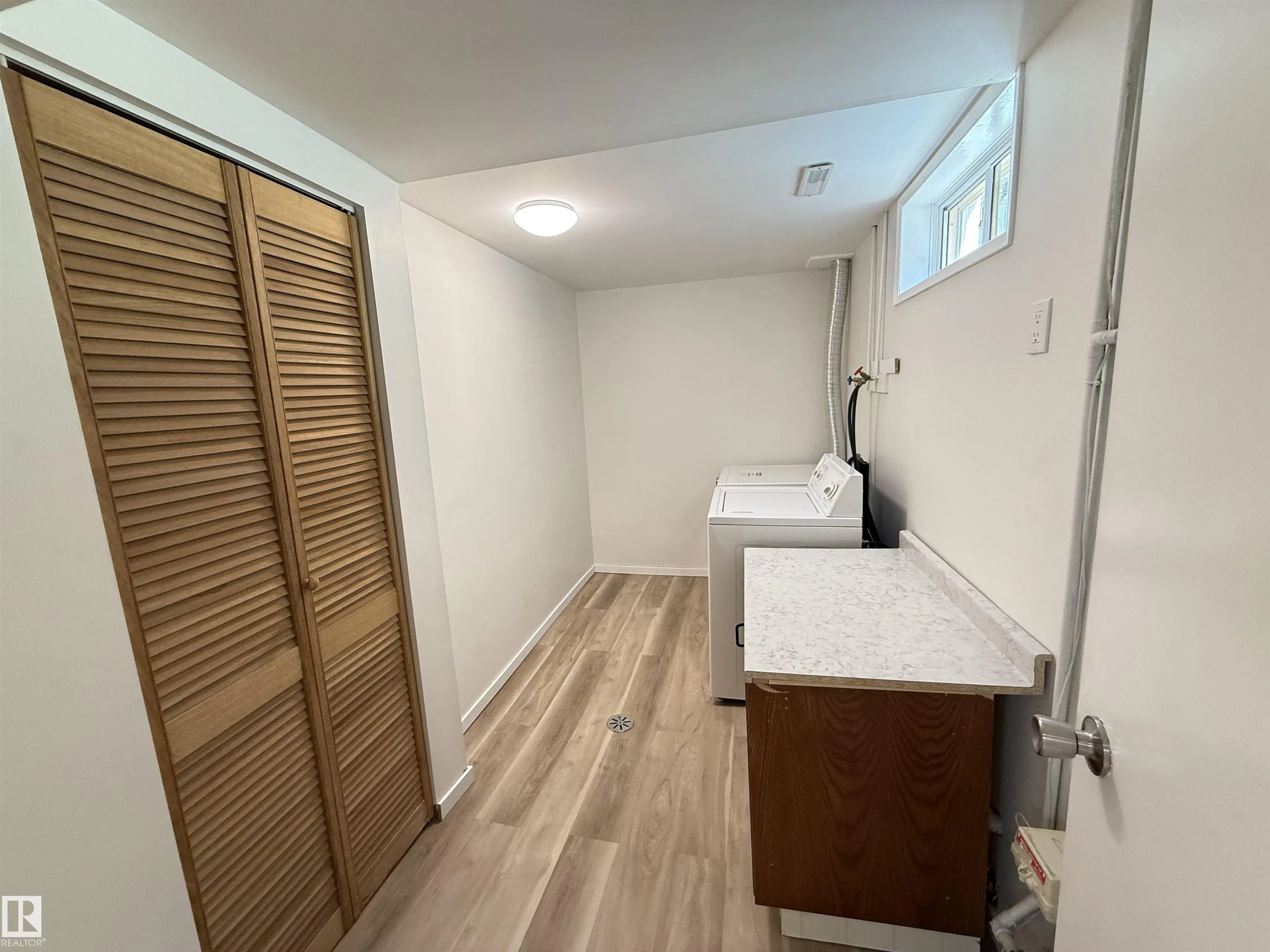142 GARNET Road