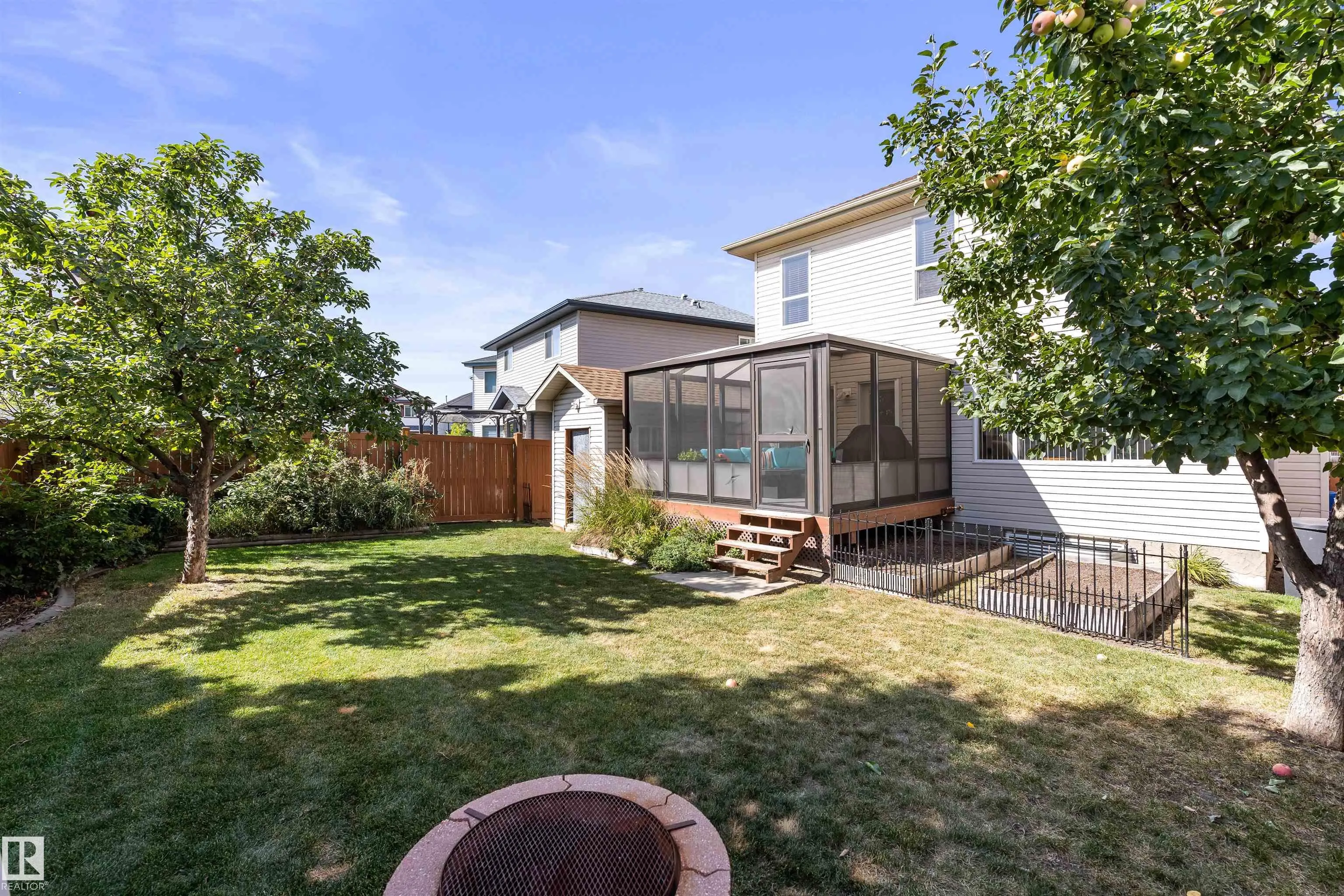 8811 174 Avenue