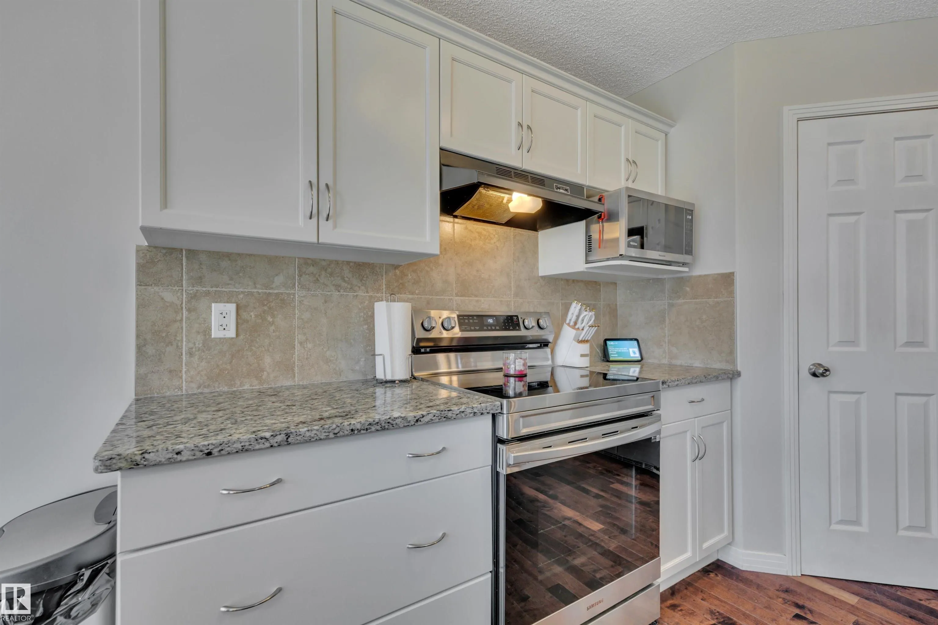 203 AVENA Circle