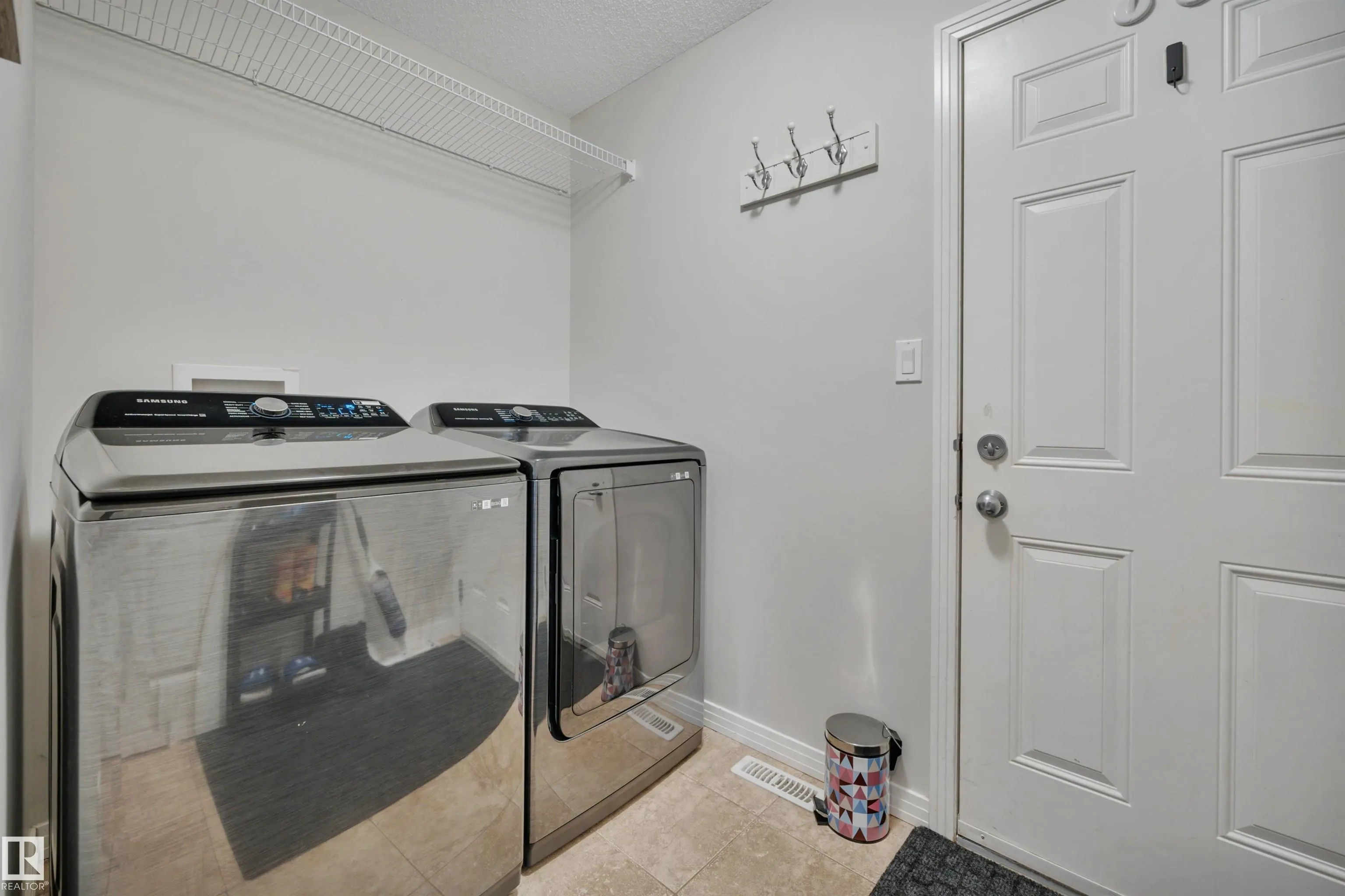 203 AVENA Circle