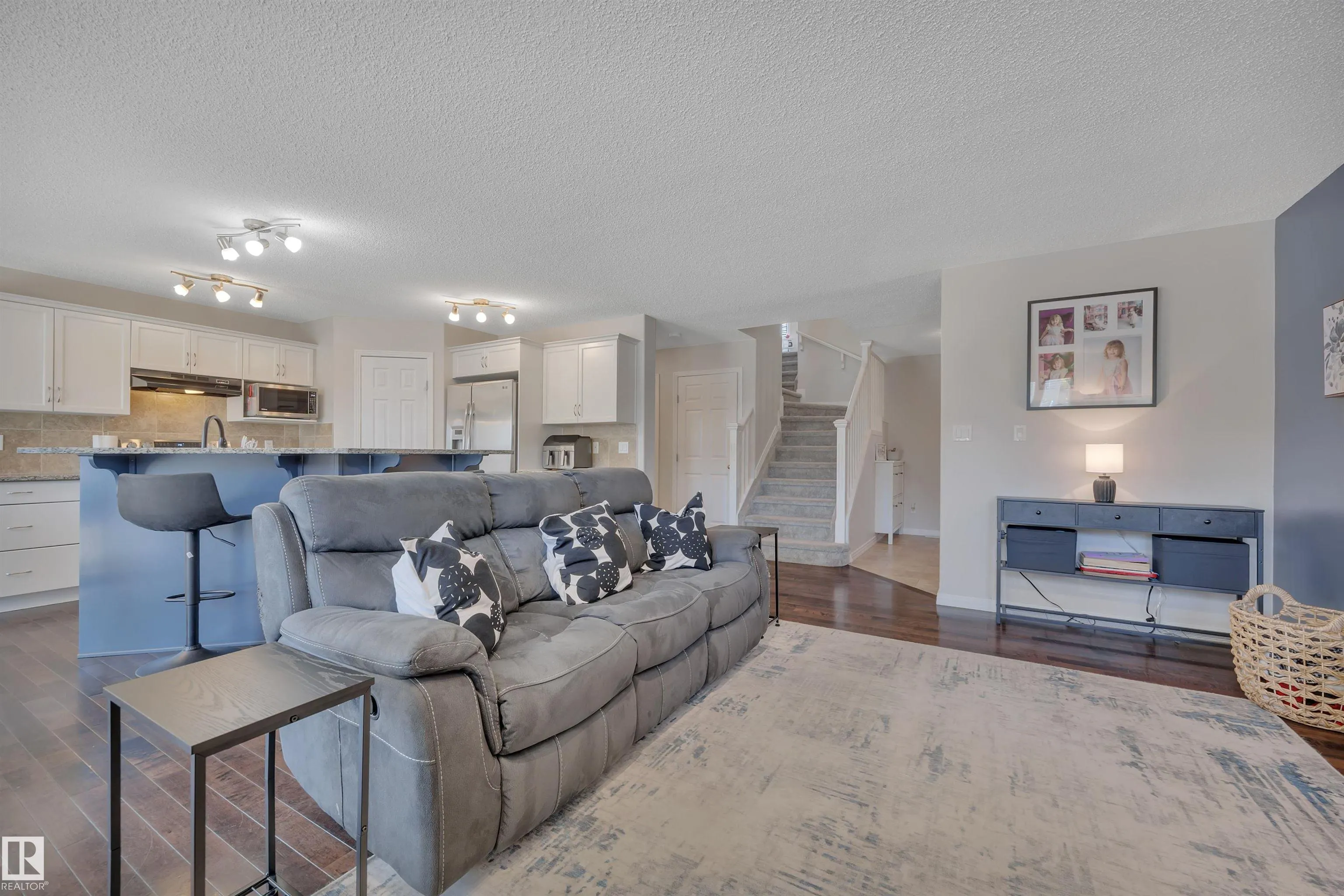 203 AVENA Circle