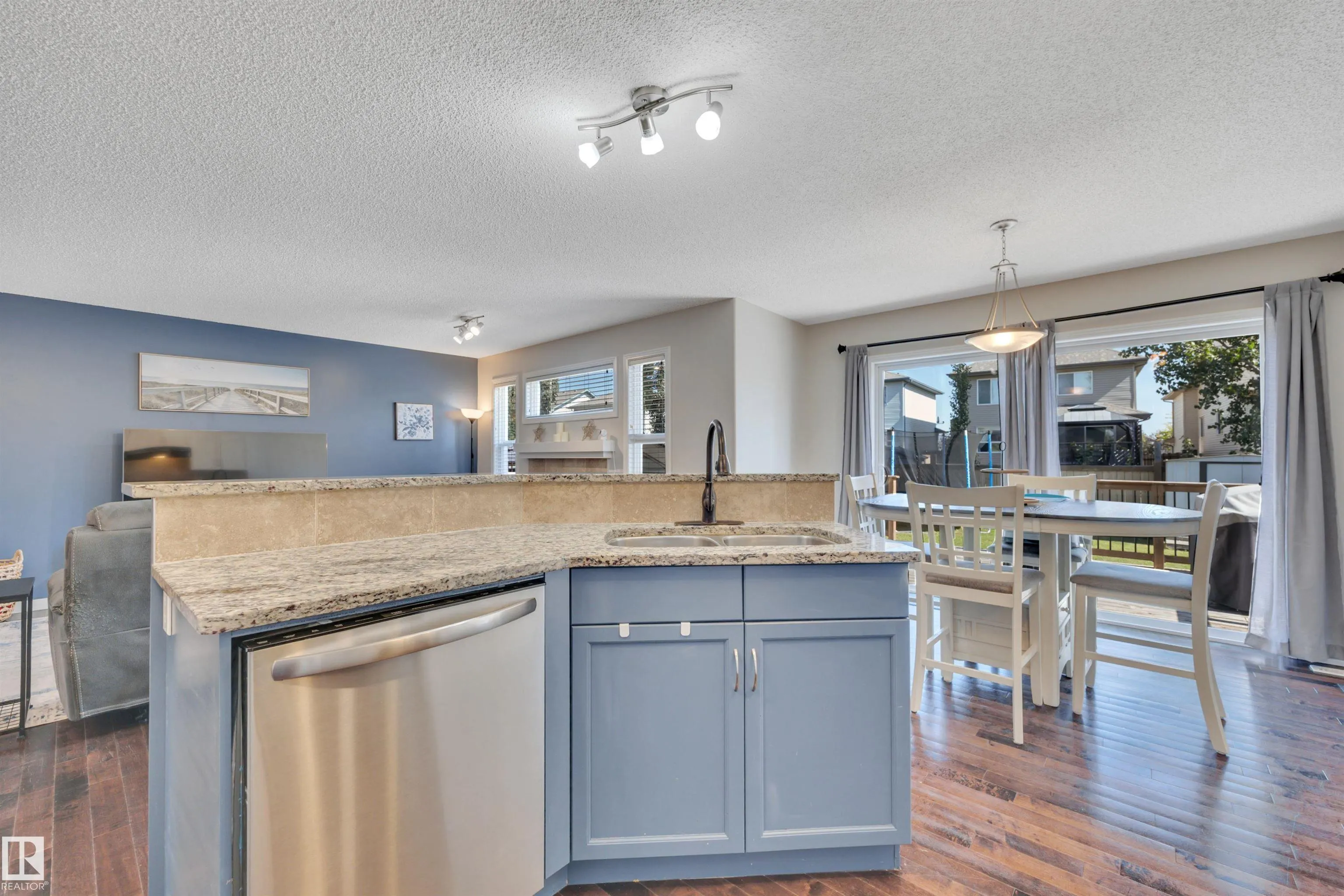 203 AVENA Circle